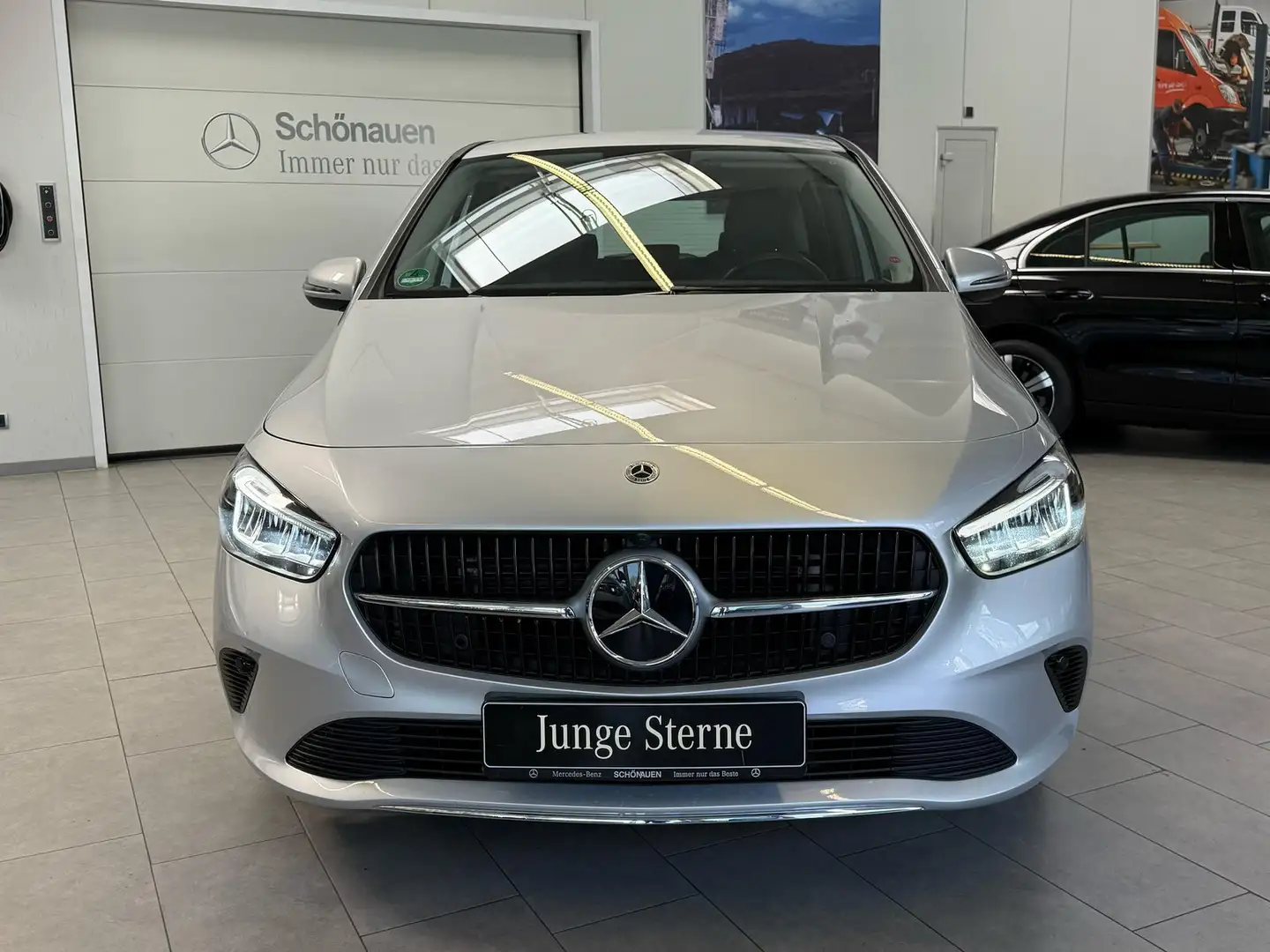 Mercedes-Benz B 180 PROGRESSIVE ADVANCED+STANDHEIZ.+AHK+WINTER Argento - 2