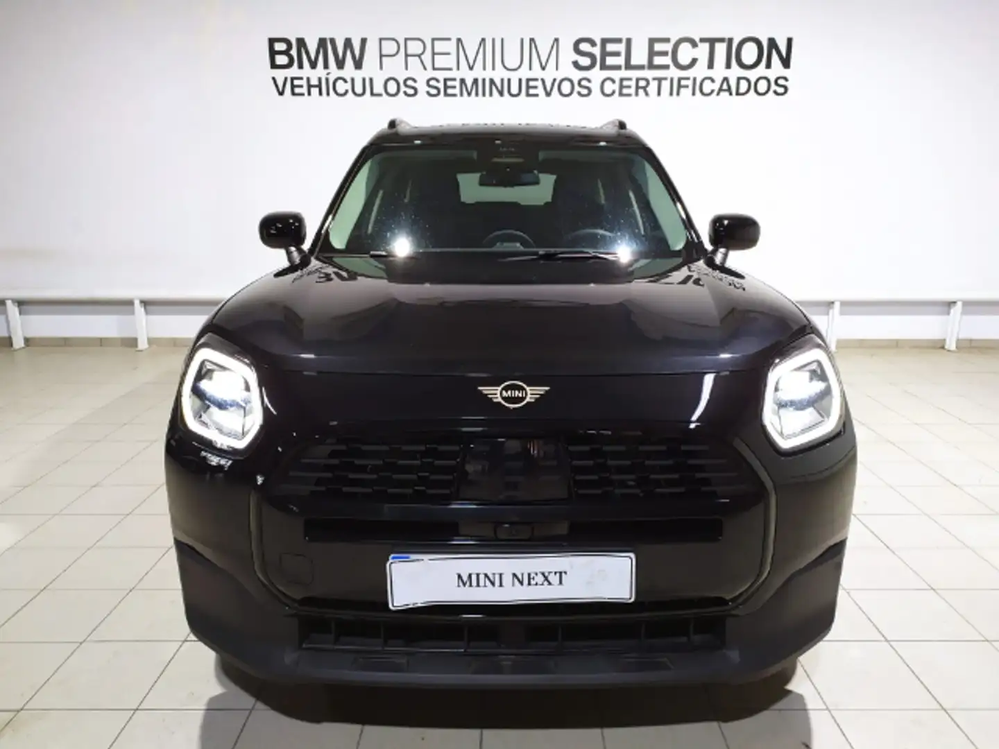 MINI One Countryman C Essential Schwarz - 2