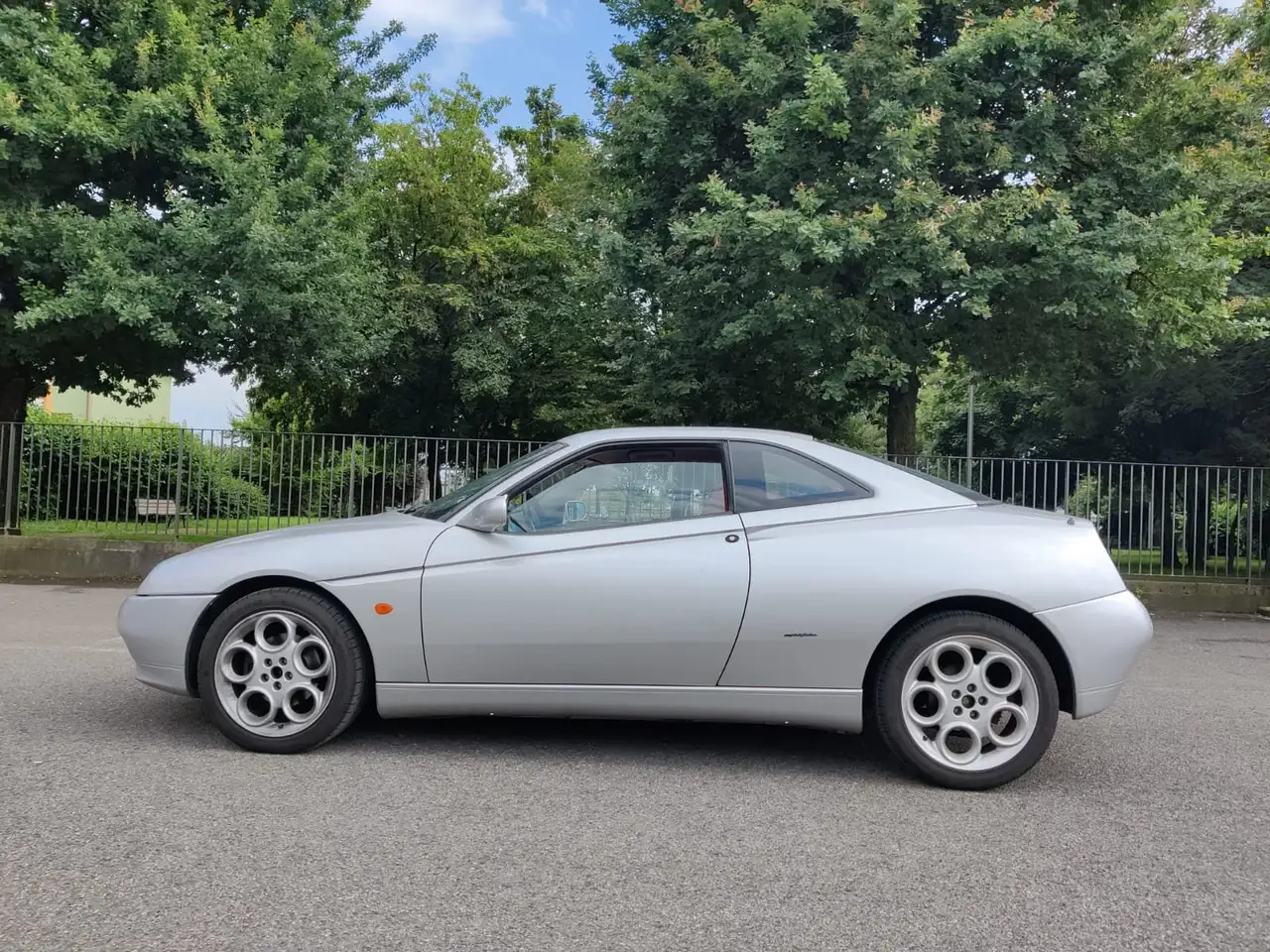 Alfa Romeo GTV 2.0i 16V Twin Spark, foto 3