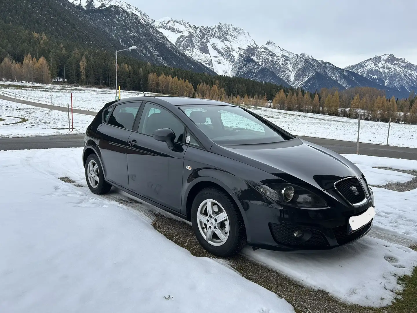 SEAT Leon Leon Chili 1,6 TDI CR Chili Schwarz - 2