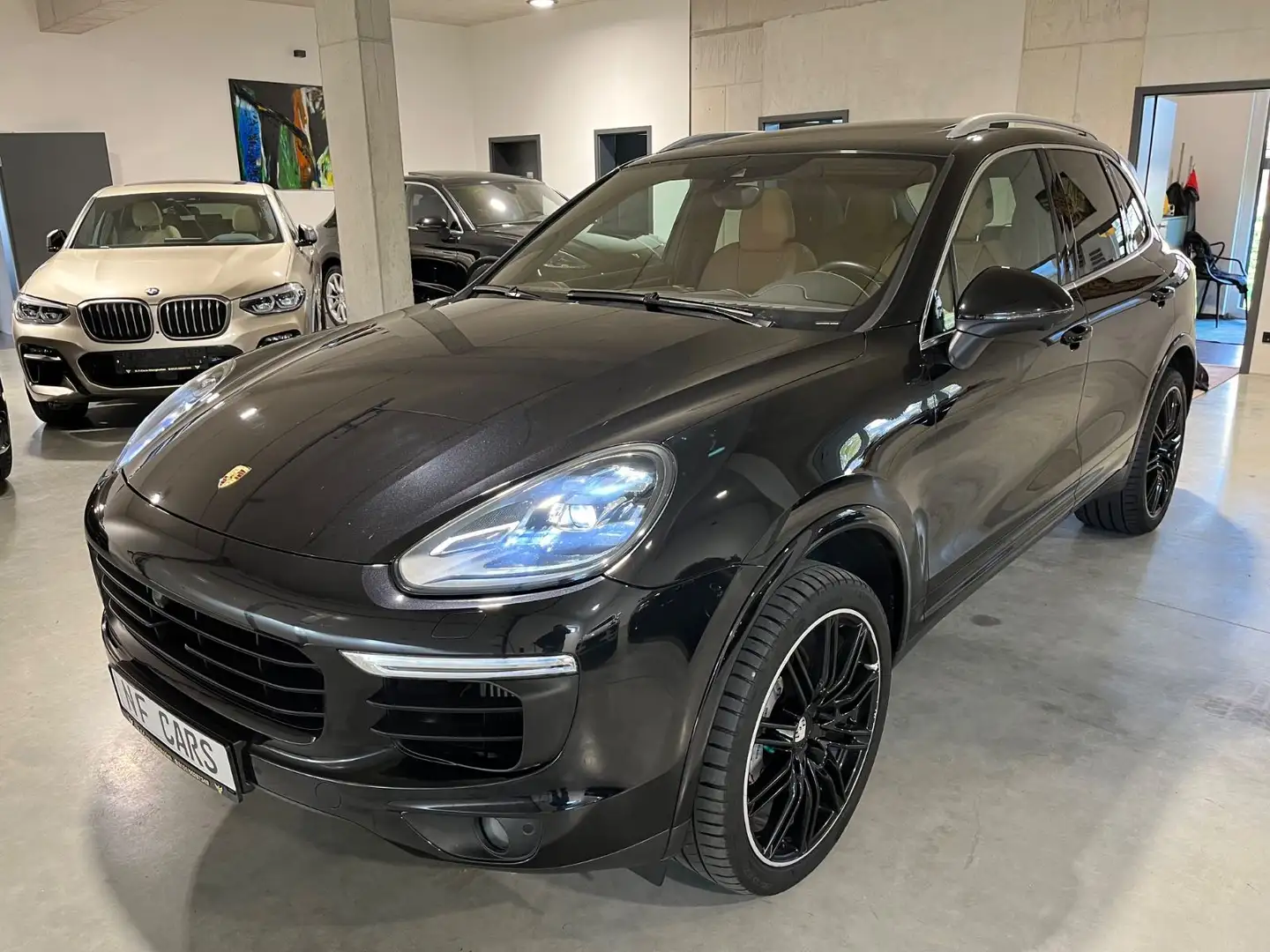Porsche Cayenne S Diesel Platinum,LED,21-ZOLL,Pano,AHK,V Schwarz - 2