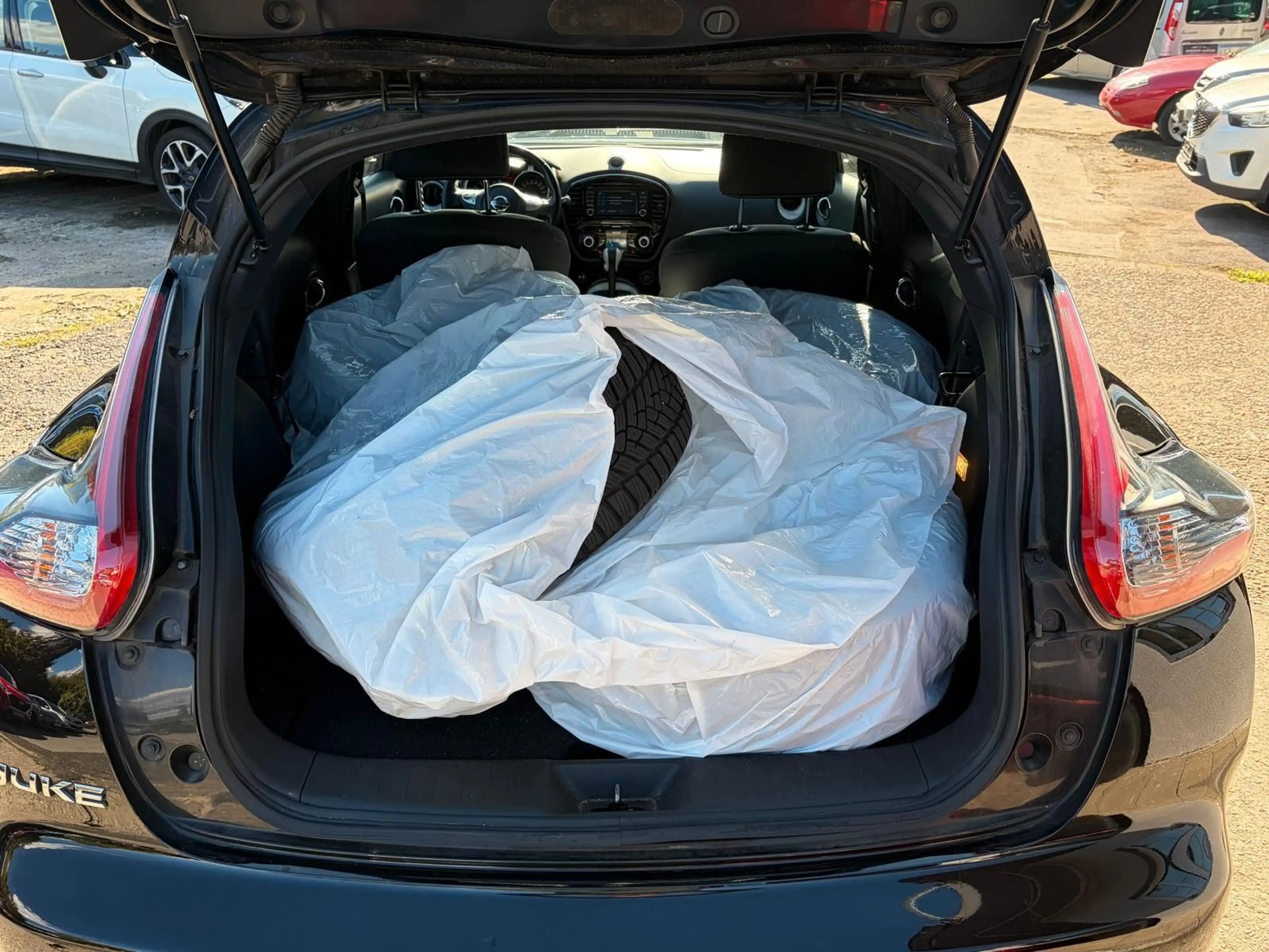 Nissan Juke N-Connecta — photo 9