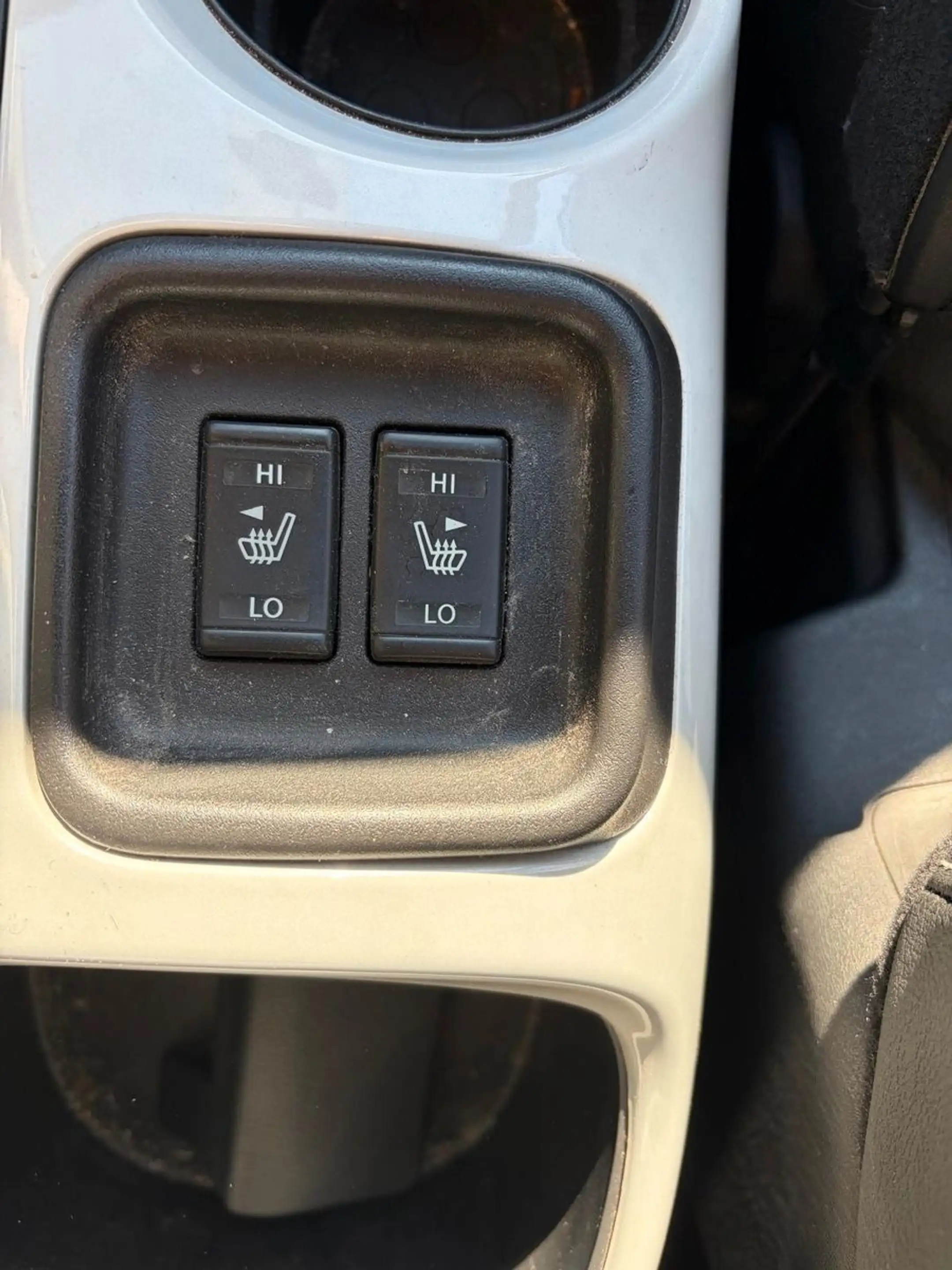 Nissan Juke N-Connecta — photo 8