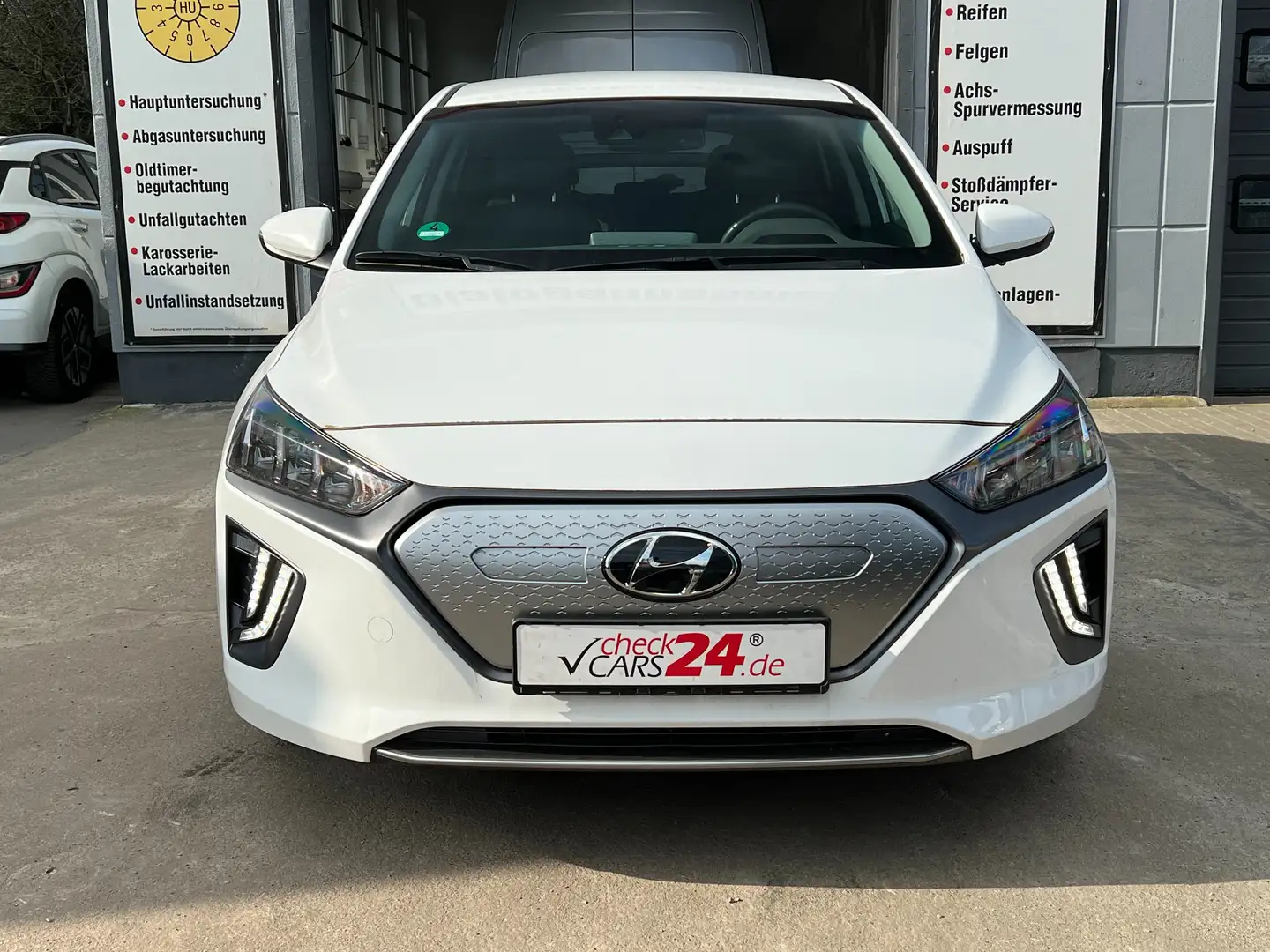 Hyundai IONIQ Elektro*119€*SOFORT-VERFÜGBAR* Білий - 2