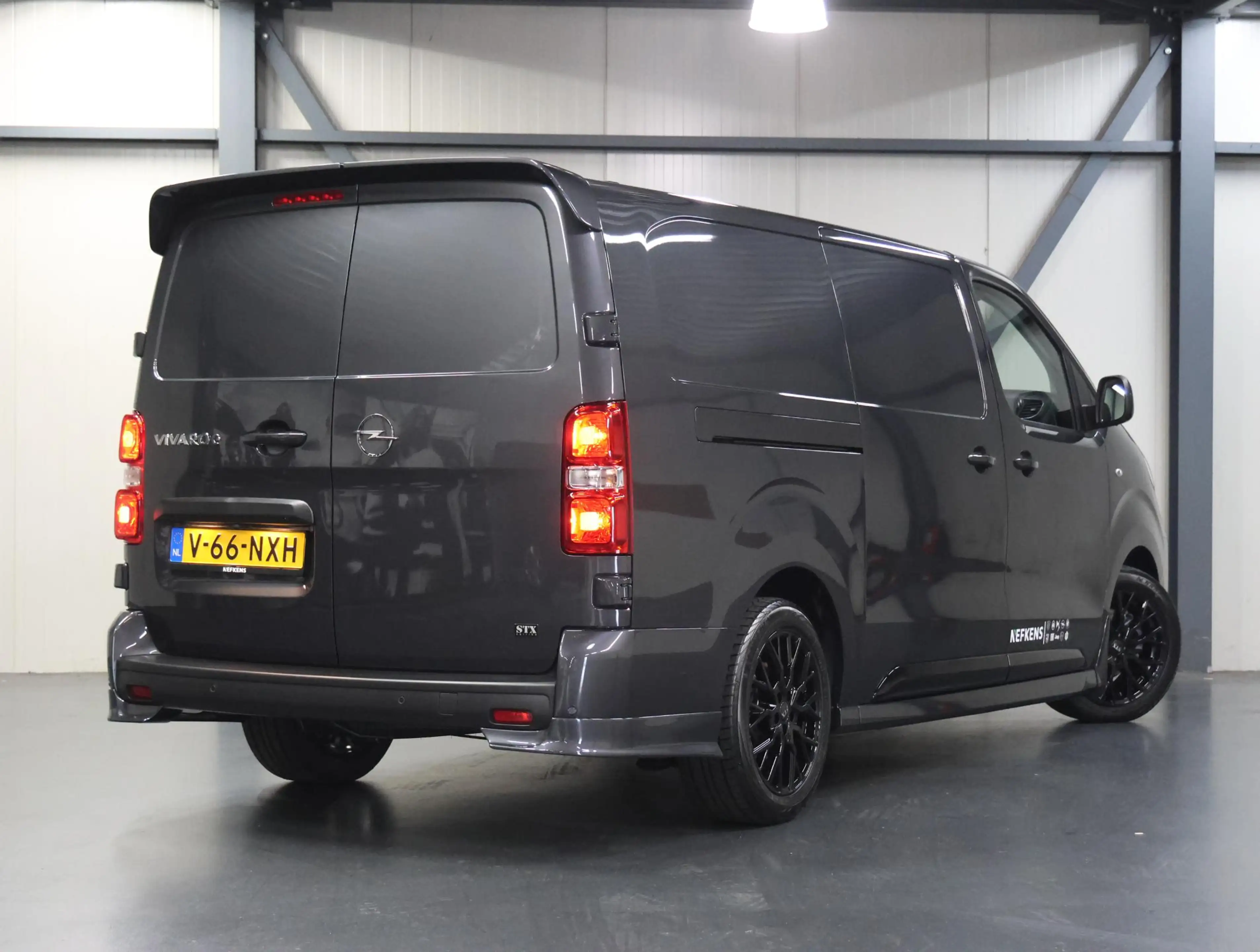 Opel Vivaro-e Electric L3 75 kWh 136PK STX Edition | Lederen Bek — photo 3