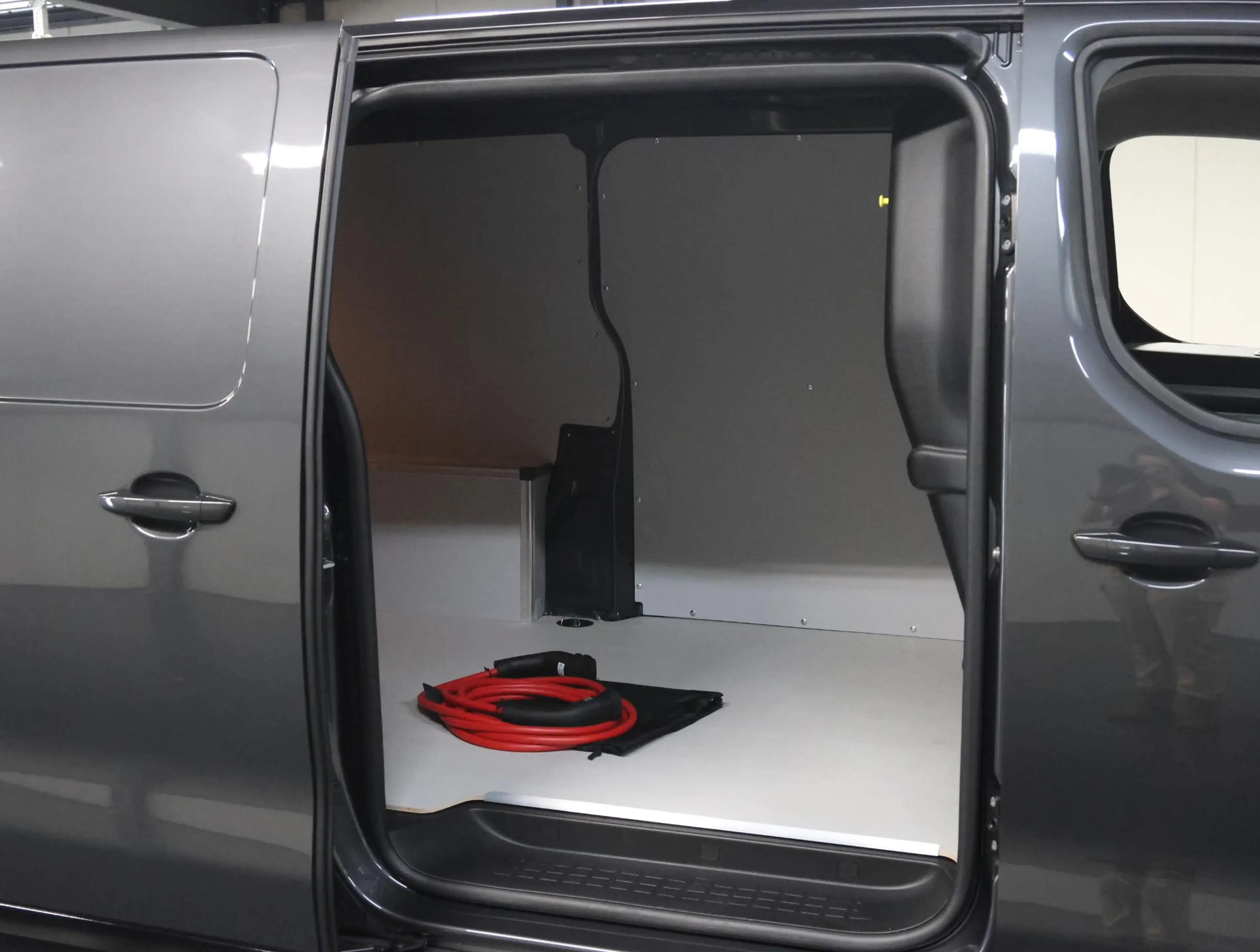 Opel Vivaro-e Electric L3 75 kWh 136PK STX Edition | Lederen Bek — photo 11