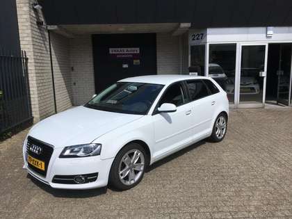Audi A3 Sportback 1.2 TFSI Ambition Advance / NAVI / 5 DEU