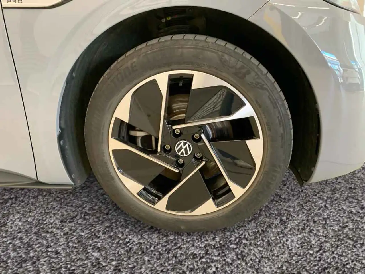 Volkswagen ID.3 Pro Performance *LED*NAVI*ACC*SHZ*PDC*TEL* 5