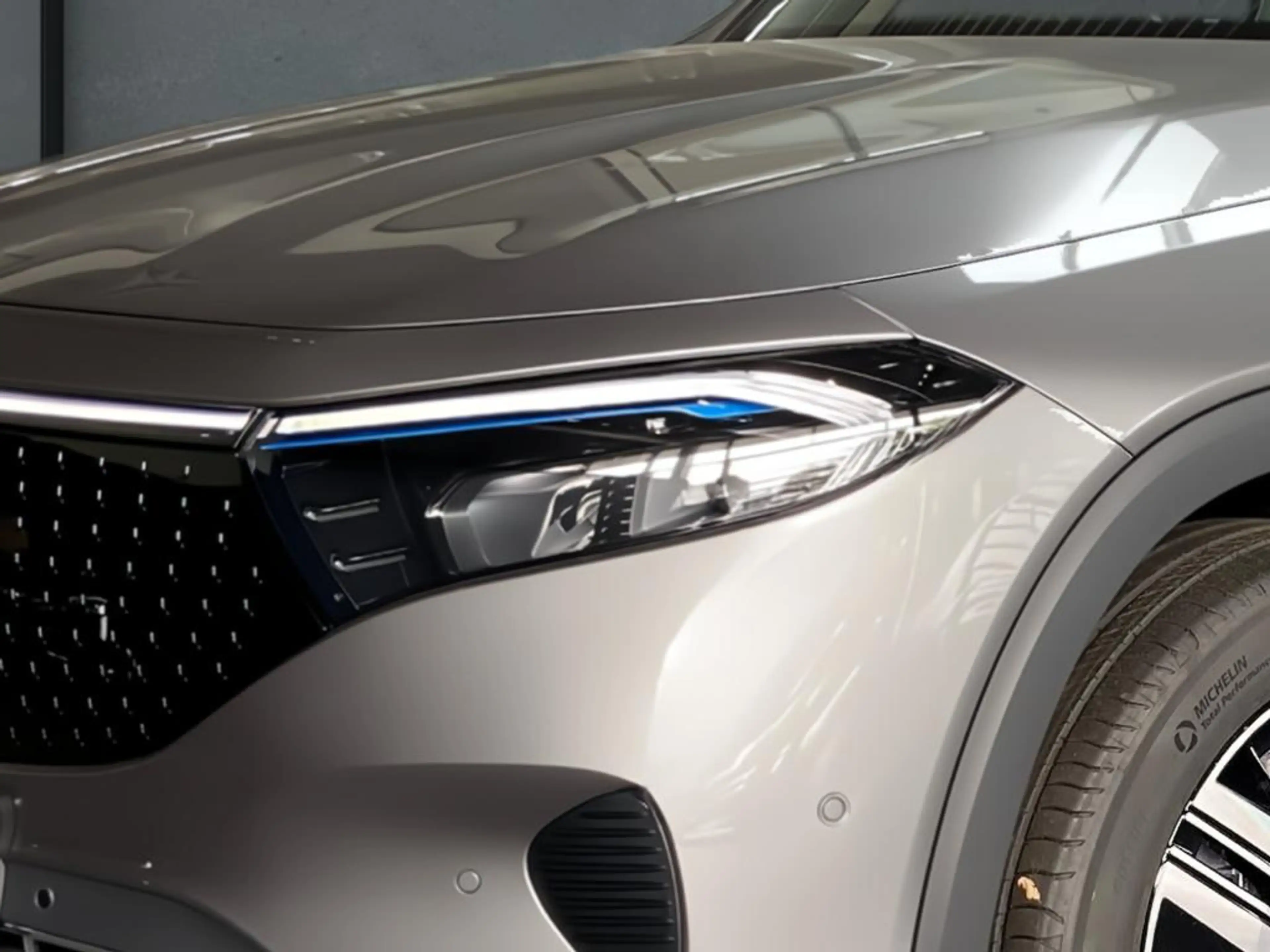 Mercedes-Benz EQB 250 + MBUX+Memory+Progressive+Ambiente+KAMERA — photo 2