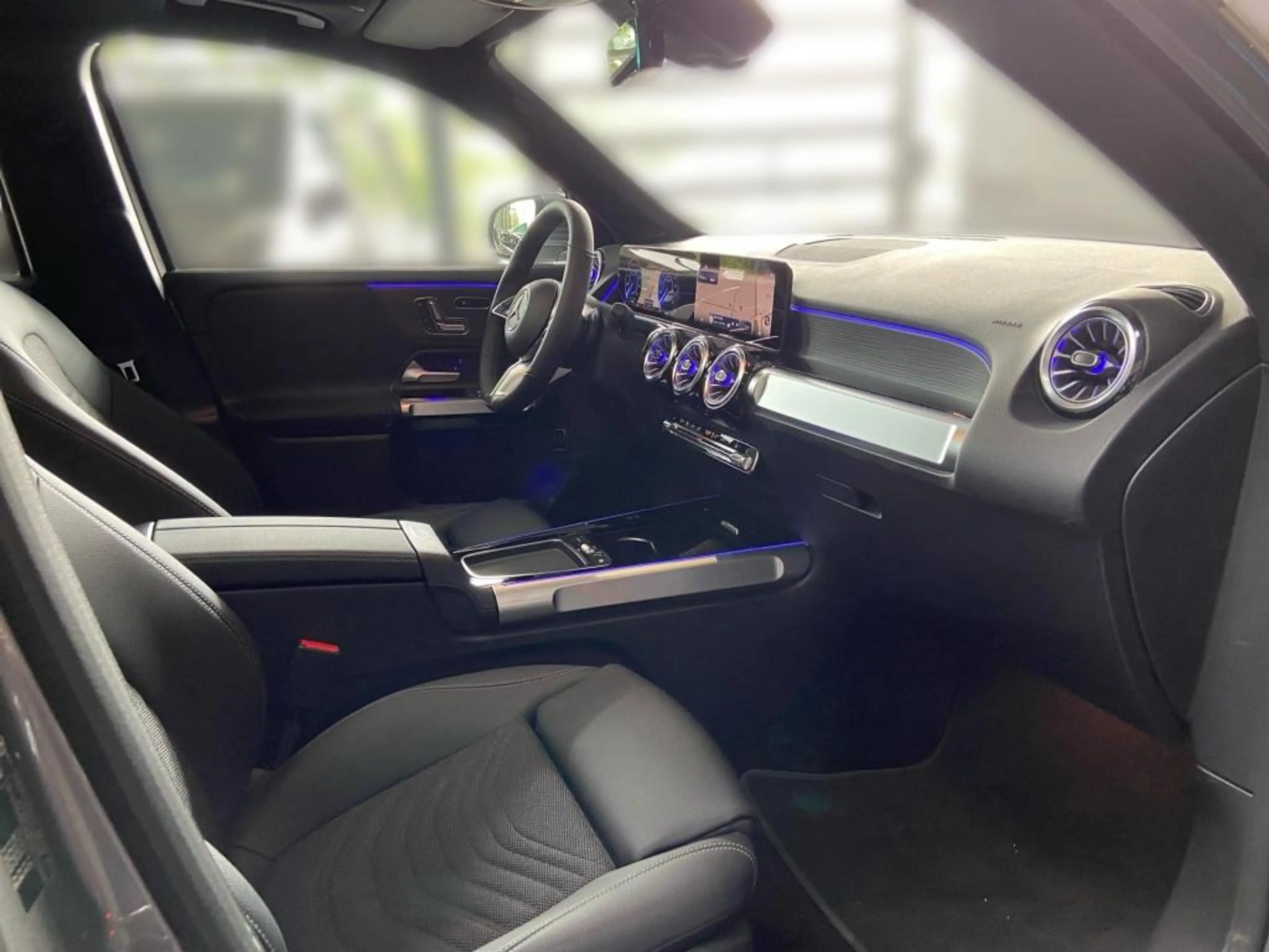 Mercedes-Benz EQB 250 + MBUX+Memory+Progressive+Ambiente+KAMERA — photo 15