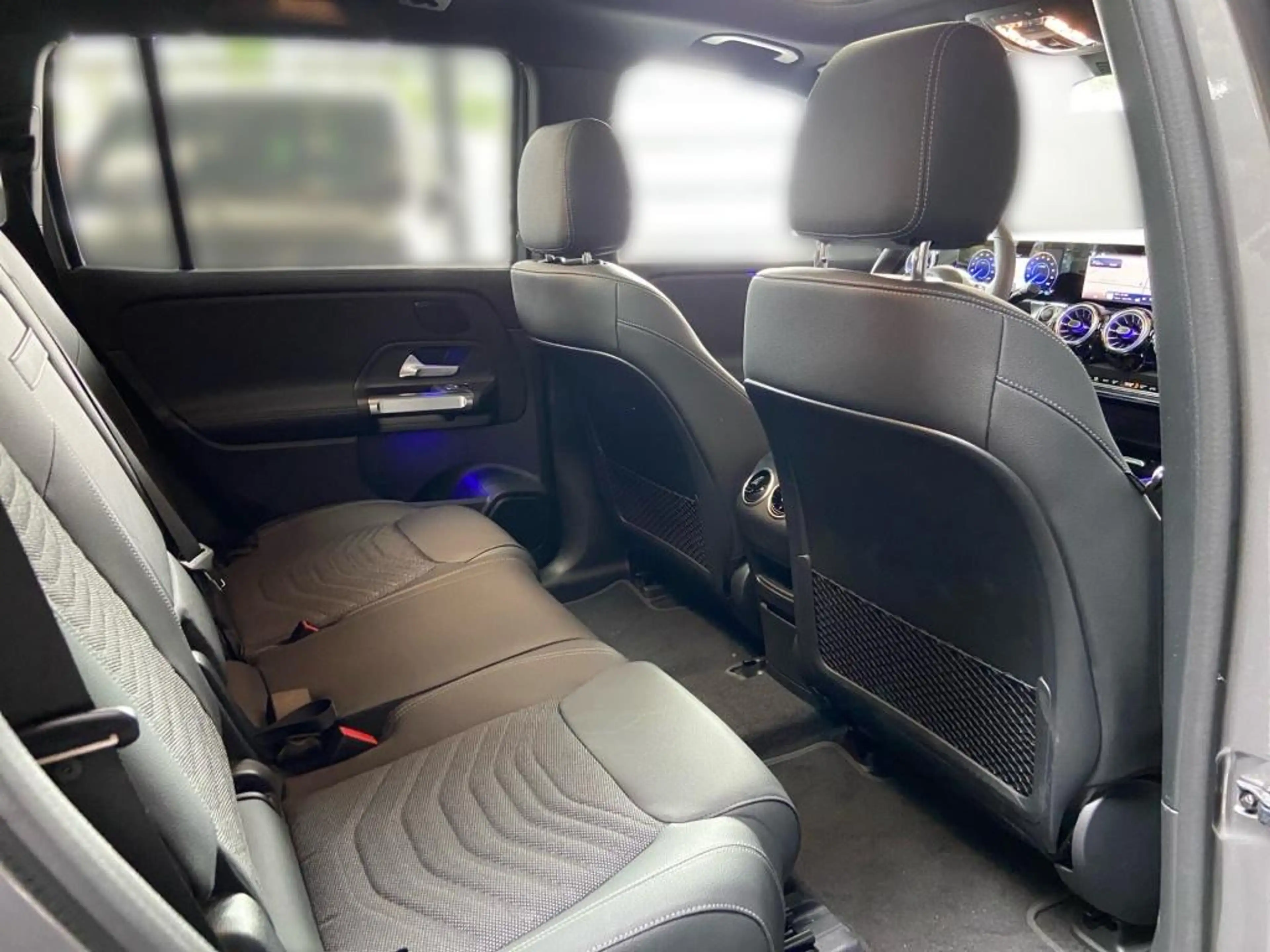 Mercedes-Benz EQB 250 + MBUX+Memory+Progressive+Ambiente+KAMERA — photo 12