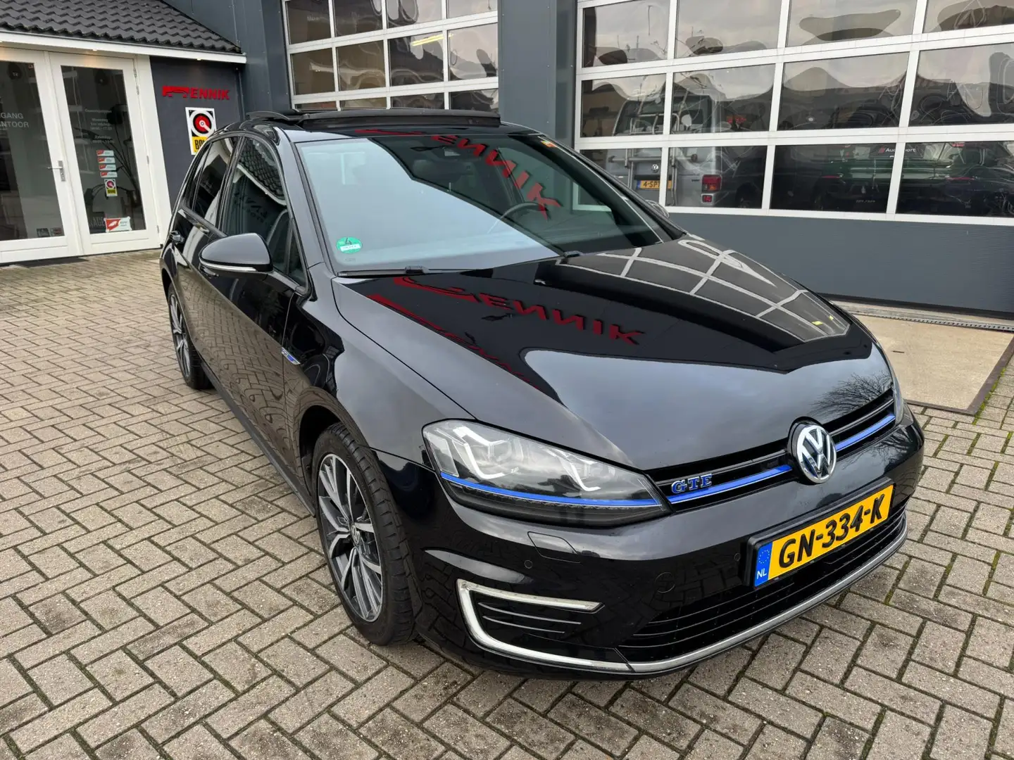 Volkswagen Golf GTE 1.4 TSI Performance / Pano / ACC / Lane Assist / C Noir - 2