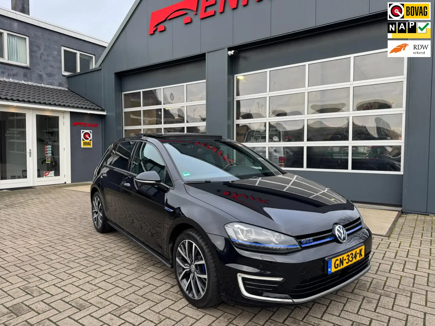 Volkswagen Golf GTE 1.4 TSI Performance / Pano / ACC / Lane Assist / C Noir - 1