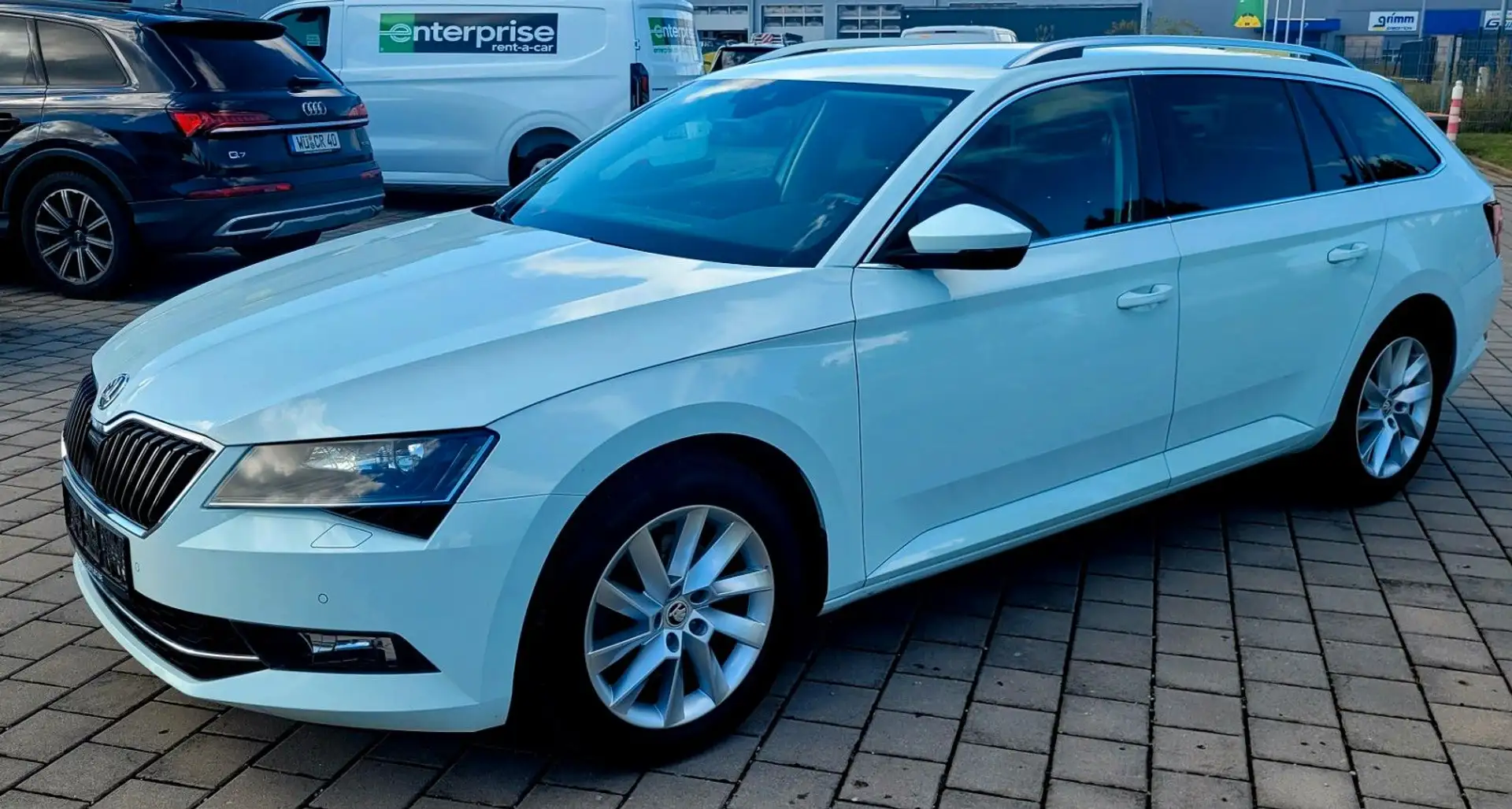 Skoda Superb 2.0/Navi/SHZ/Ab.Tempo/LED/220PS/Garantie Weiß - 2
