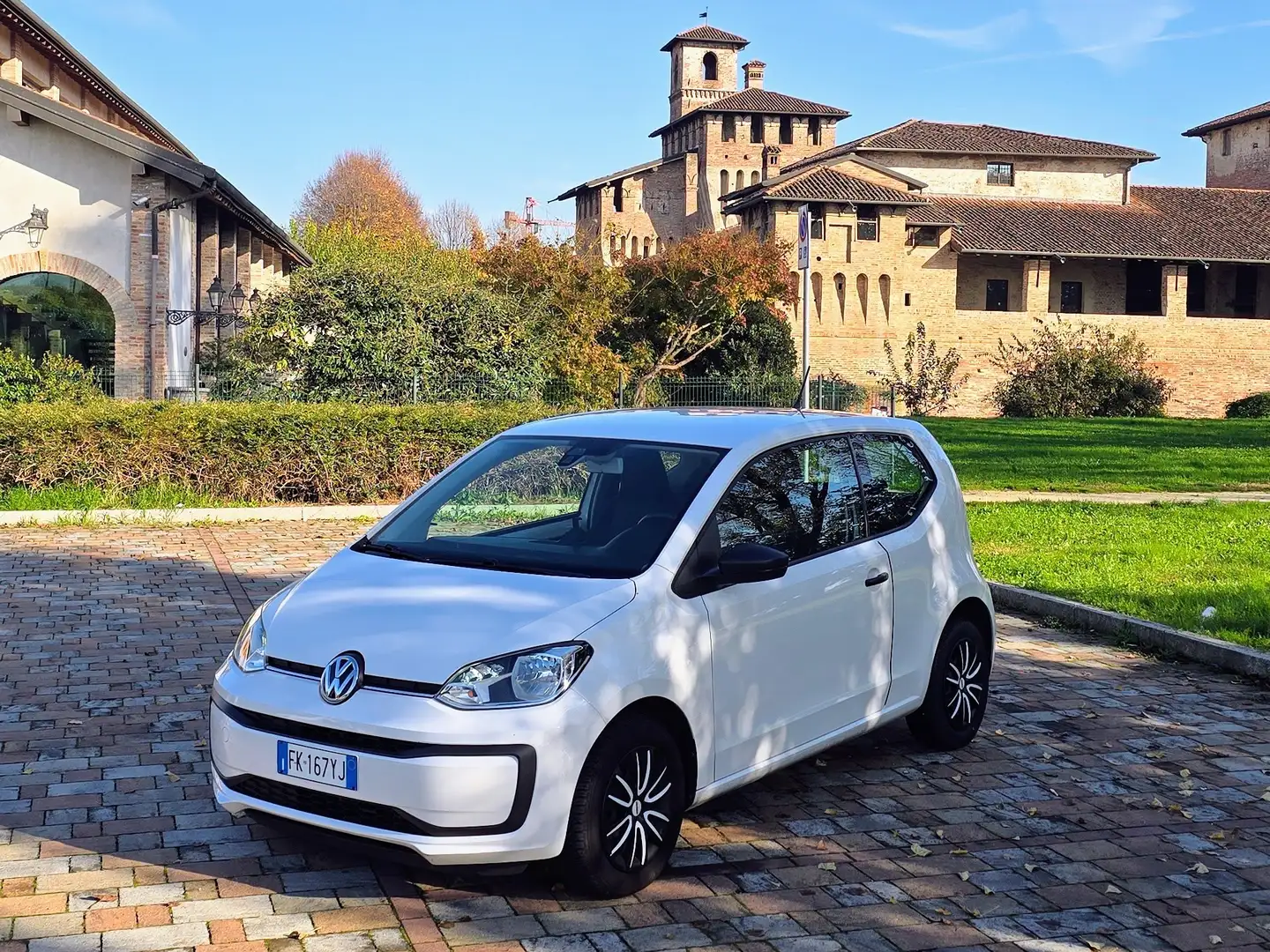 Volkswagen up! up! 3p 2017 3p 1.0 eco Take 68cv Blanc - 1
