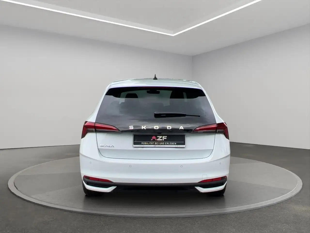 Skoda Scala Selection 1.0 TSI DSG ACC + RFK + PDC 7