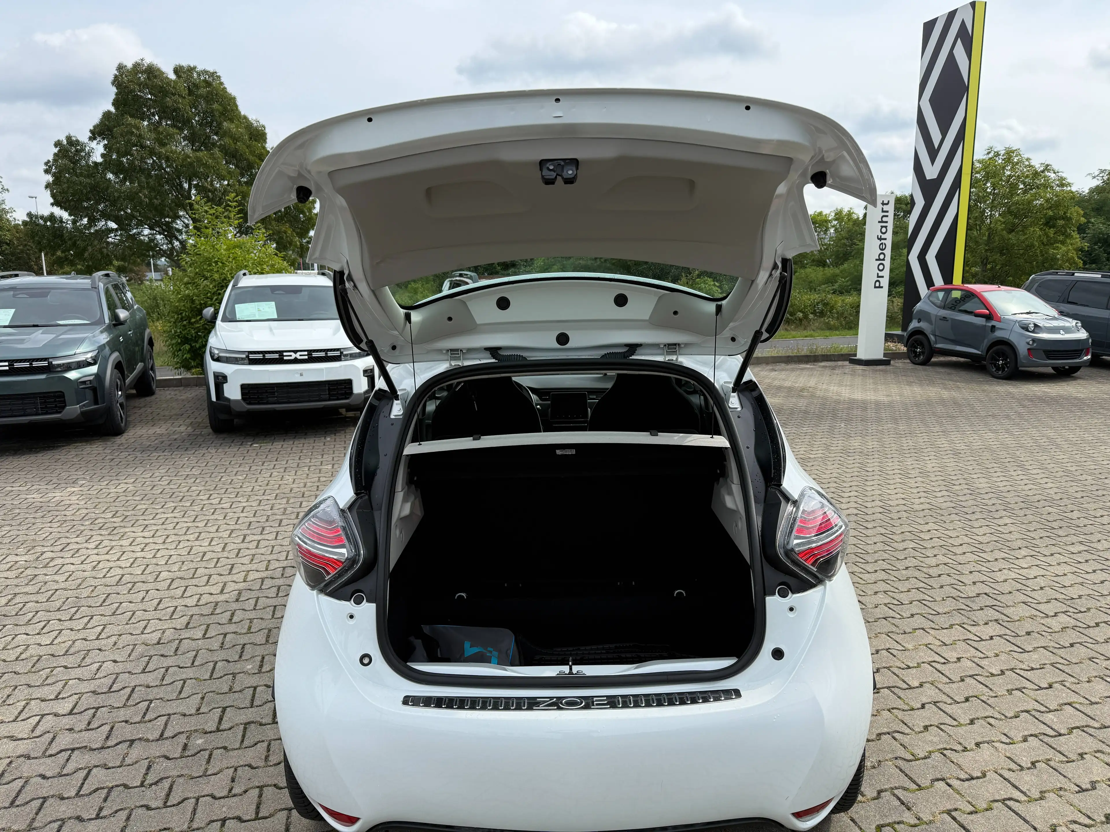 Renault ZOE Life — photo 6