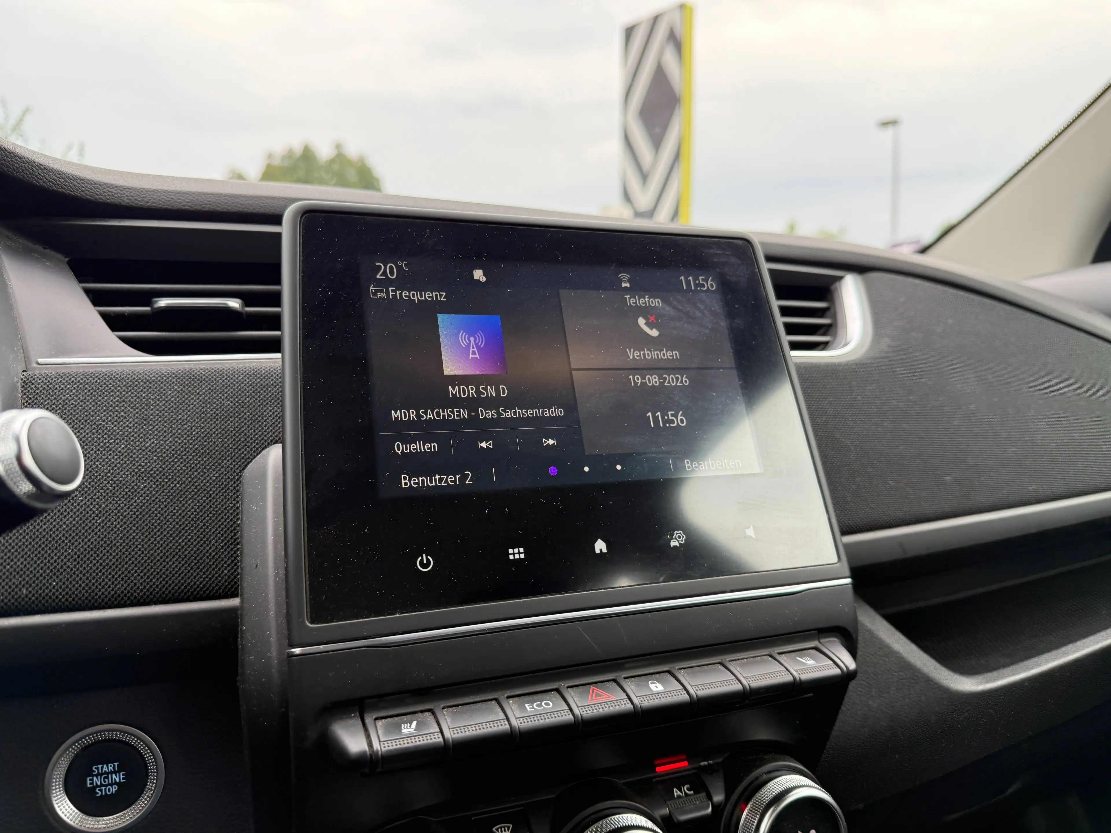 Renault ZOE Life — photo 15