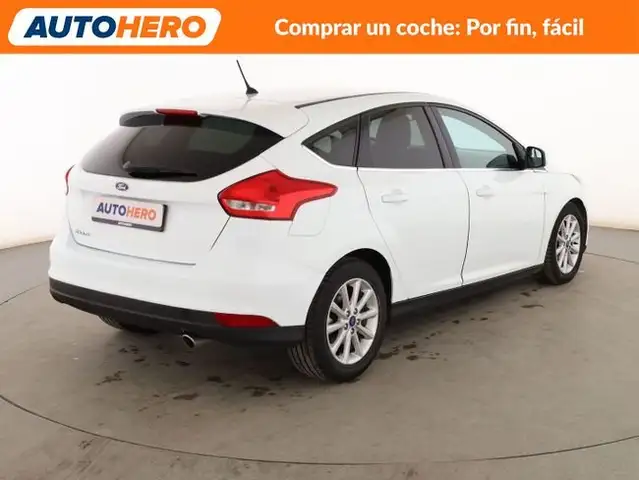 Ford Focus view 6