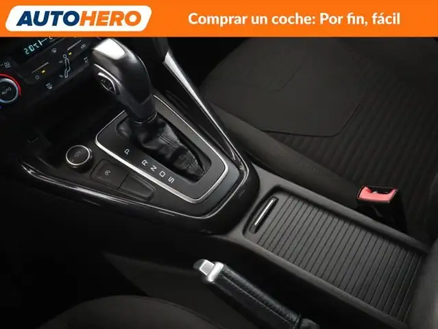 Ford Focus view 28