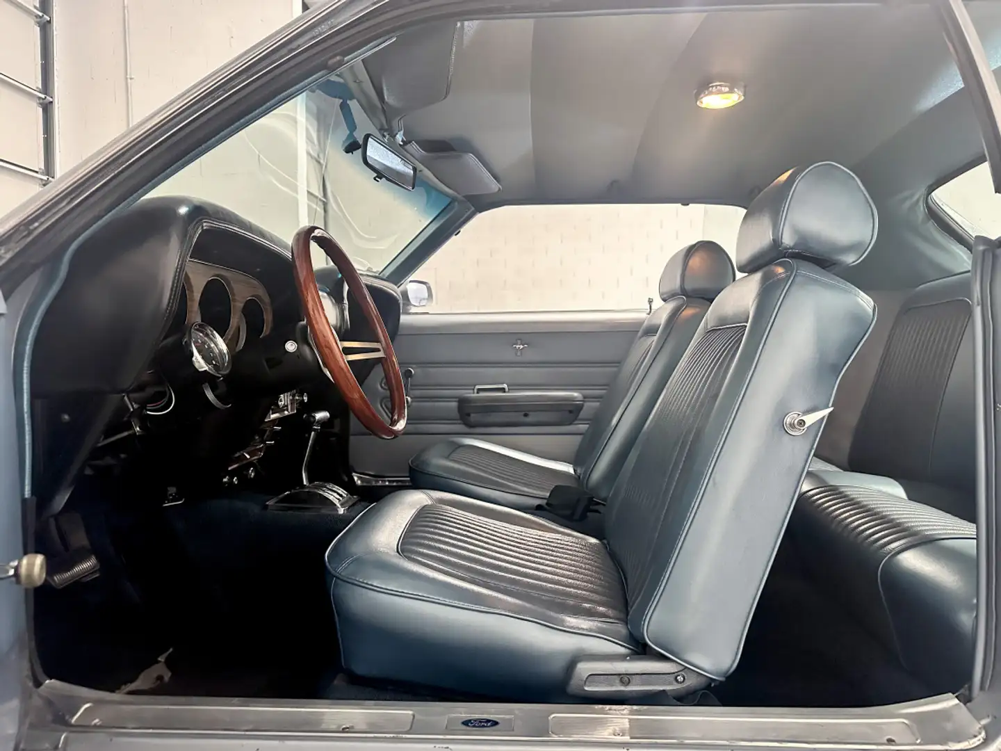 Ford Mustang Coupé 302 CI V8 4.9 210ch BVA3 - 2