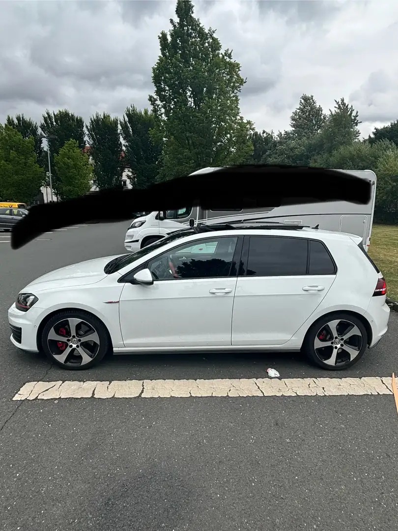 Volkswagen Golf GTI Performance BlueMotion Technology DSG - 1