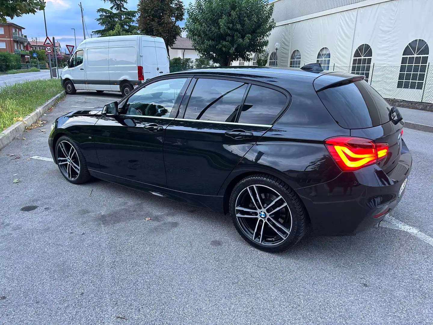 BMW 116 116d Msport 5p auto - 1
