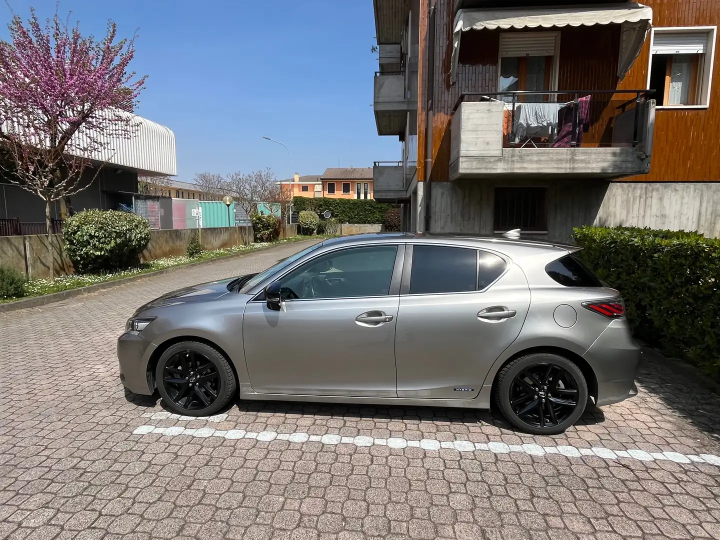 Lexus CT 200h CT 200h 1.8 hybrid Black Style cvt my16 - 2