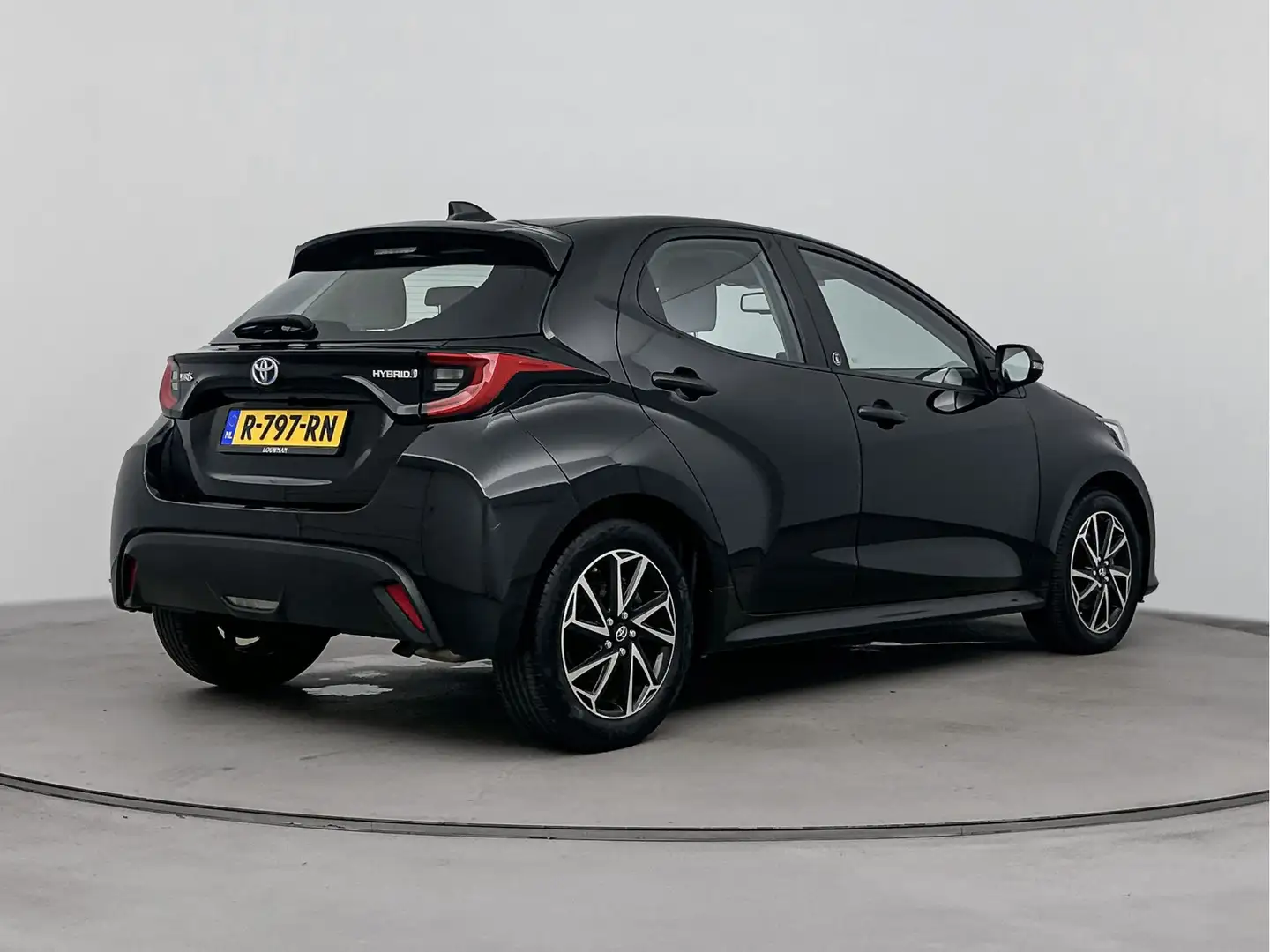 Toyota Yaris 1.5 Hybrid Dynamic Limited | Stoelverwarming | Car Noir - 2