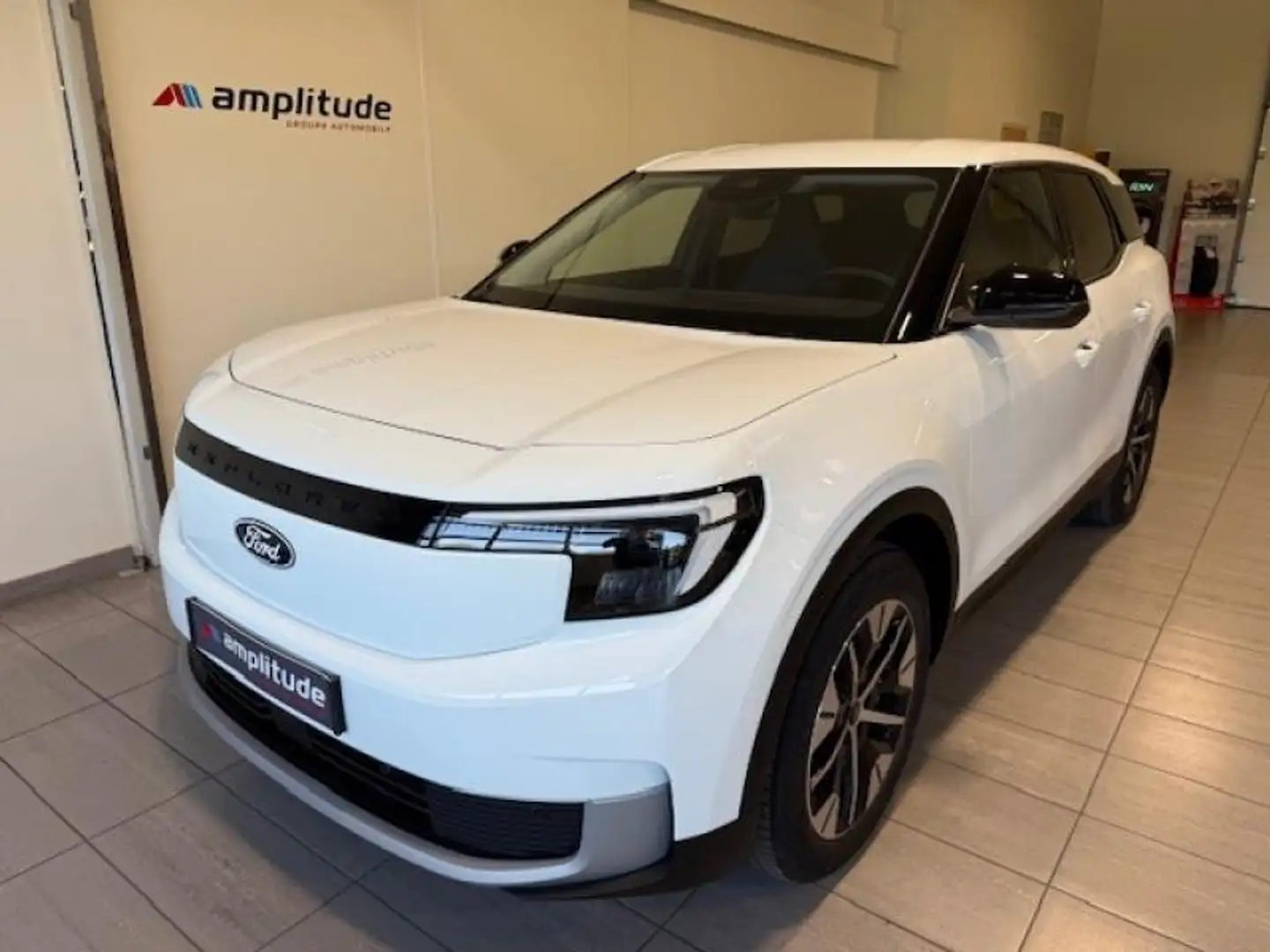Ford Explorer 204ch Extended Range 79kWh RWD Blanc - 1