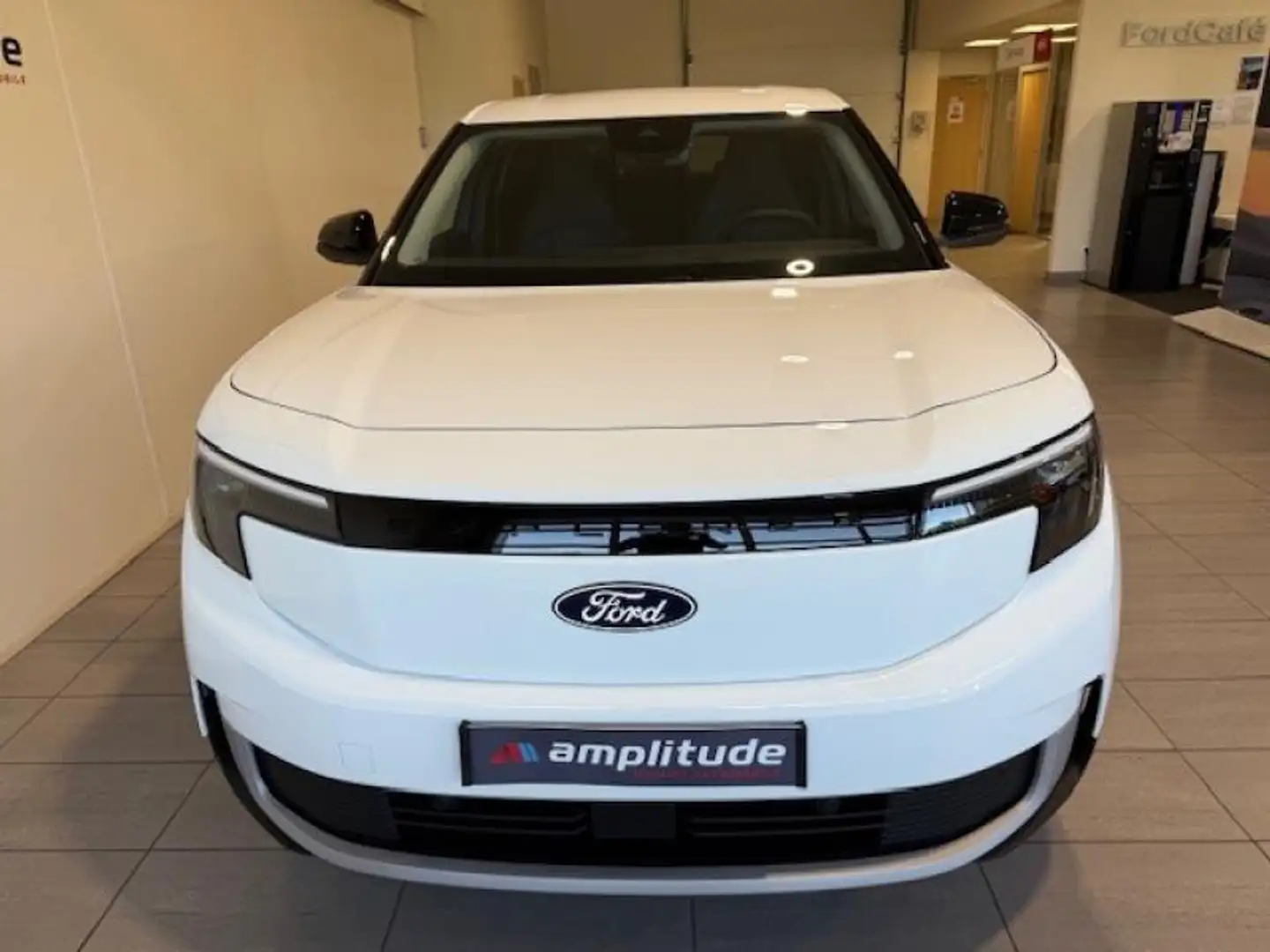 Ford Explorer 204ch Extended Range 79kWh RWD Blanc - 2