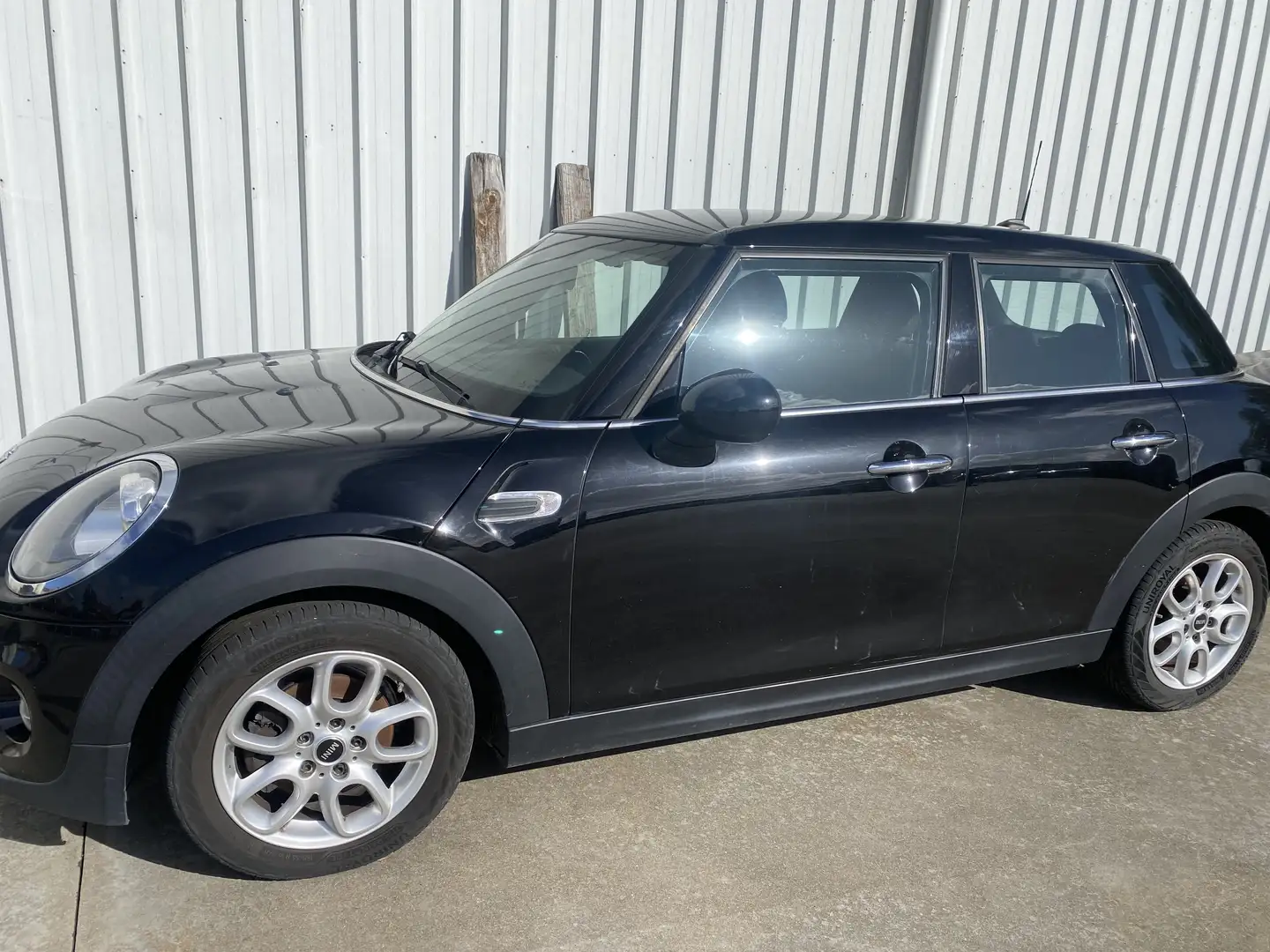 MINI Cooper Mini Cooper Seven Chili Noir - 2