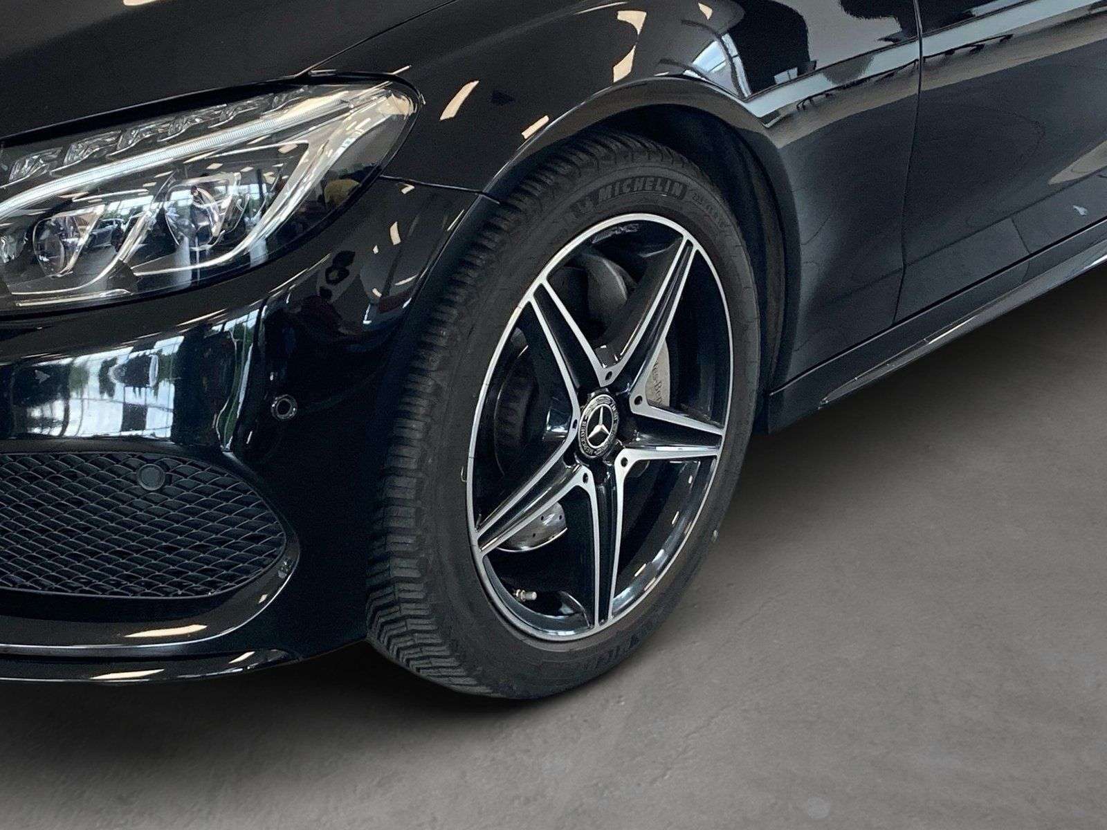 Mercedes-Benz C 300