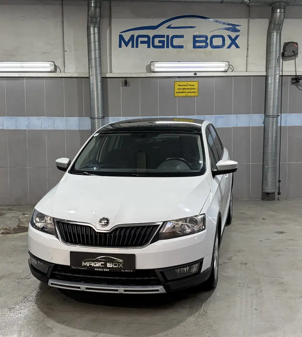 Skoda Rapid/Spaceback Xenon*Müdigkeitserkennung*Panorama*AppleCarPlay Weiß - 2
