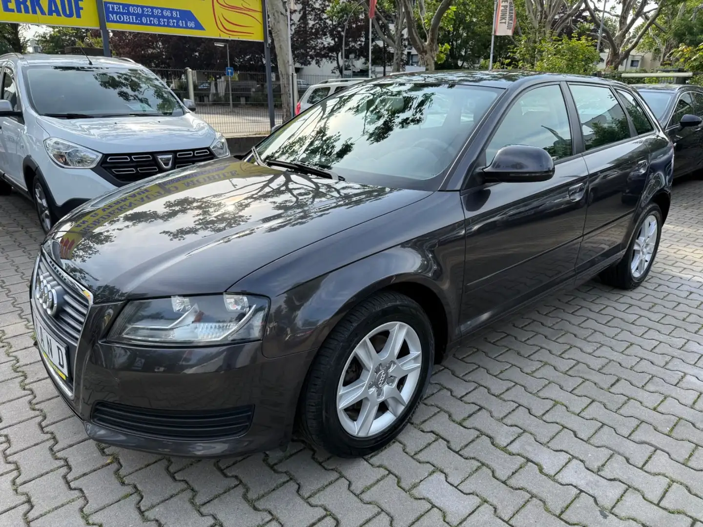 Audi A3 Sportback 1.8 TFSI Attraction1.HAND CHECKHEFT Grijs - 1
