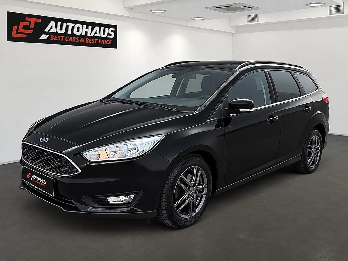 Ford Focus Traveller 1,0 EcoBoost Trend | PICKERL BIS 06/2... Schwarz - 1
