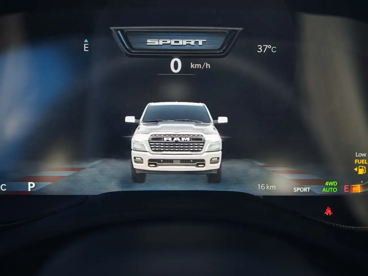 RAM 1500 снимка RAM 1500