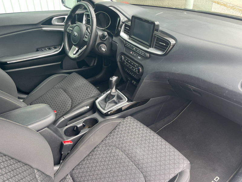 Kia Ceed SW / cee'd SW 1.6 CRDI Vision CarPlay*Kamera*SH*LED*Alu — photo 11