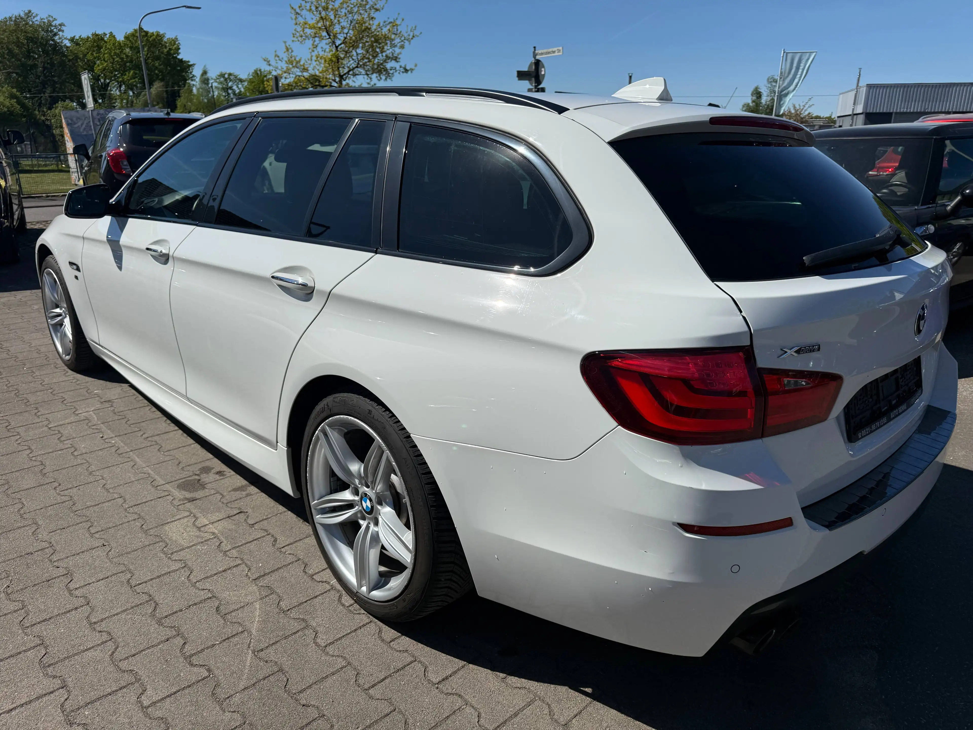 BMW 525 525d xDrive~Original M-Sportpaket~Navi~Leder~Panor — photo 5