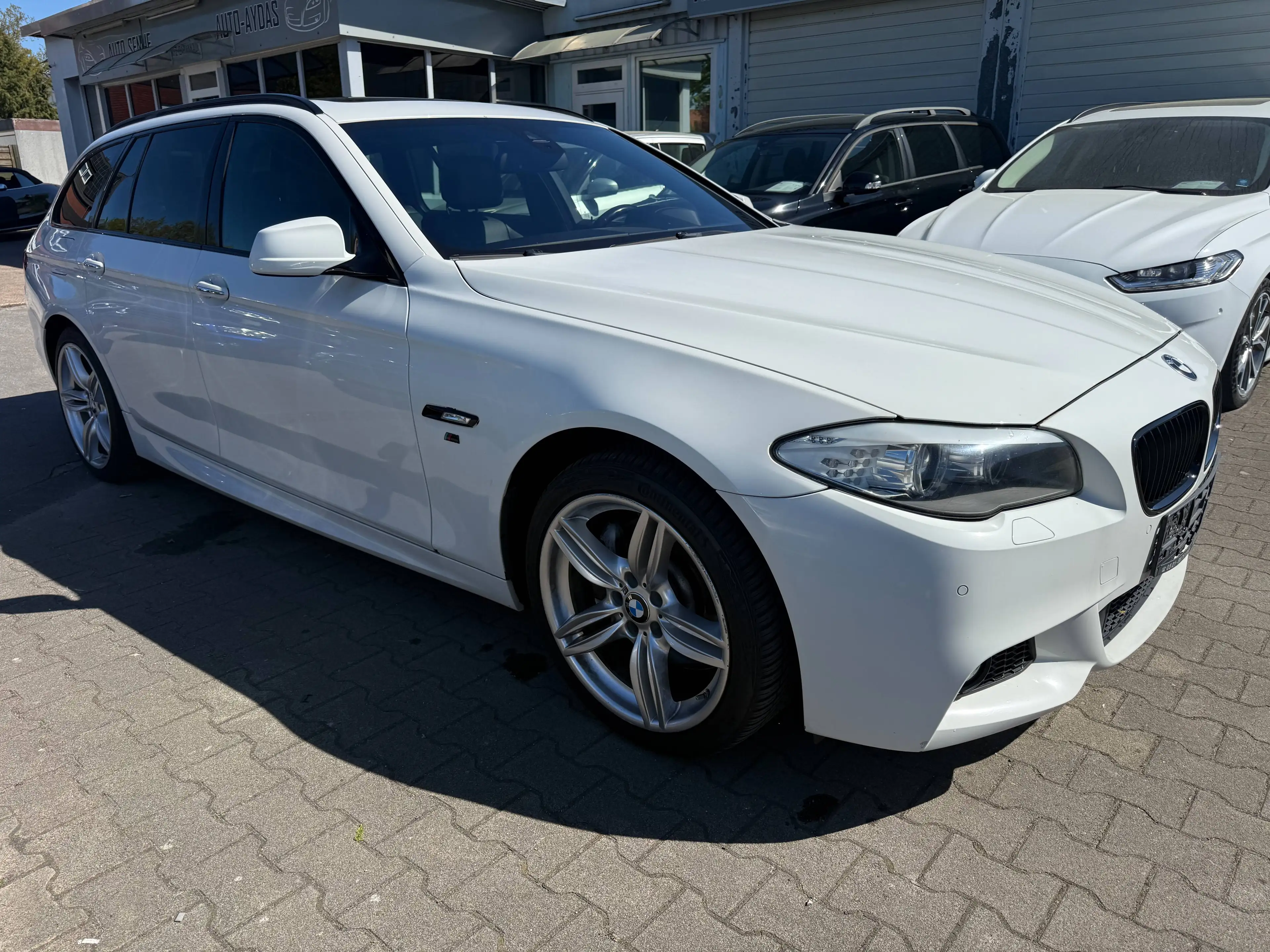 BMW 525 525d xDrive~Original M-Sportpaket~Navi~Leder~Panor — photo 2