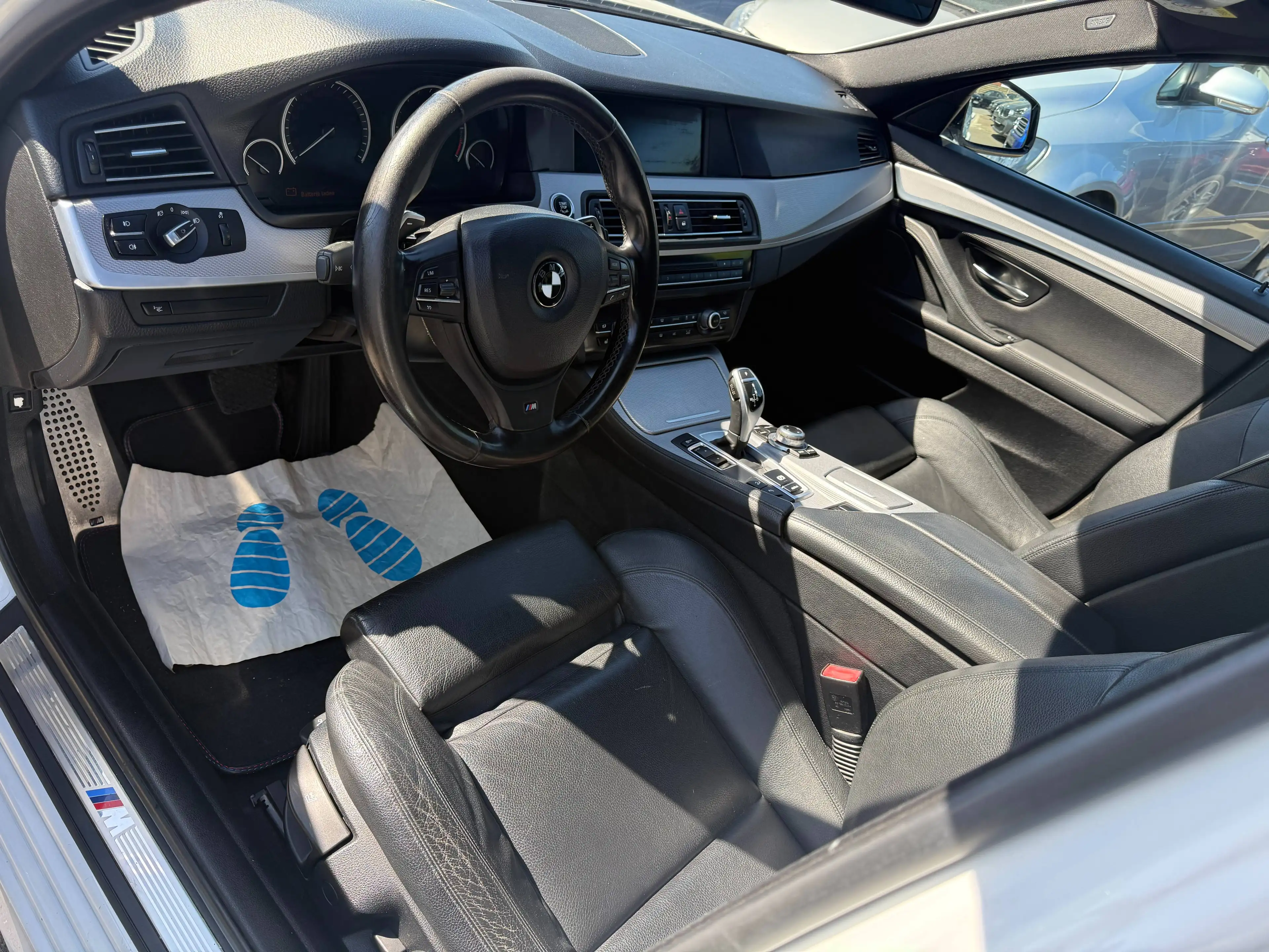BMW 525 525d xDrive~Original M-Sportpaket~Navi~Leder~Panor — photo 10