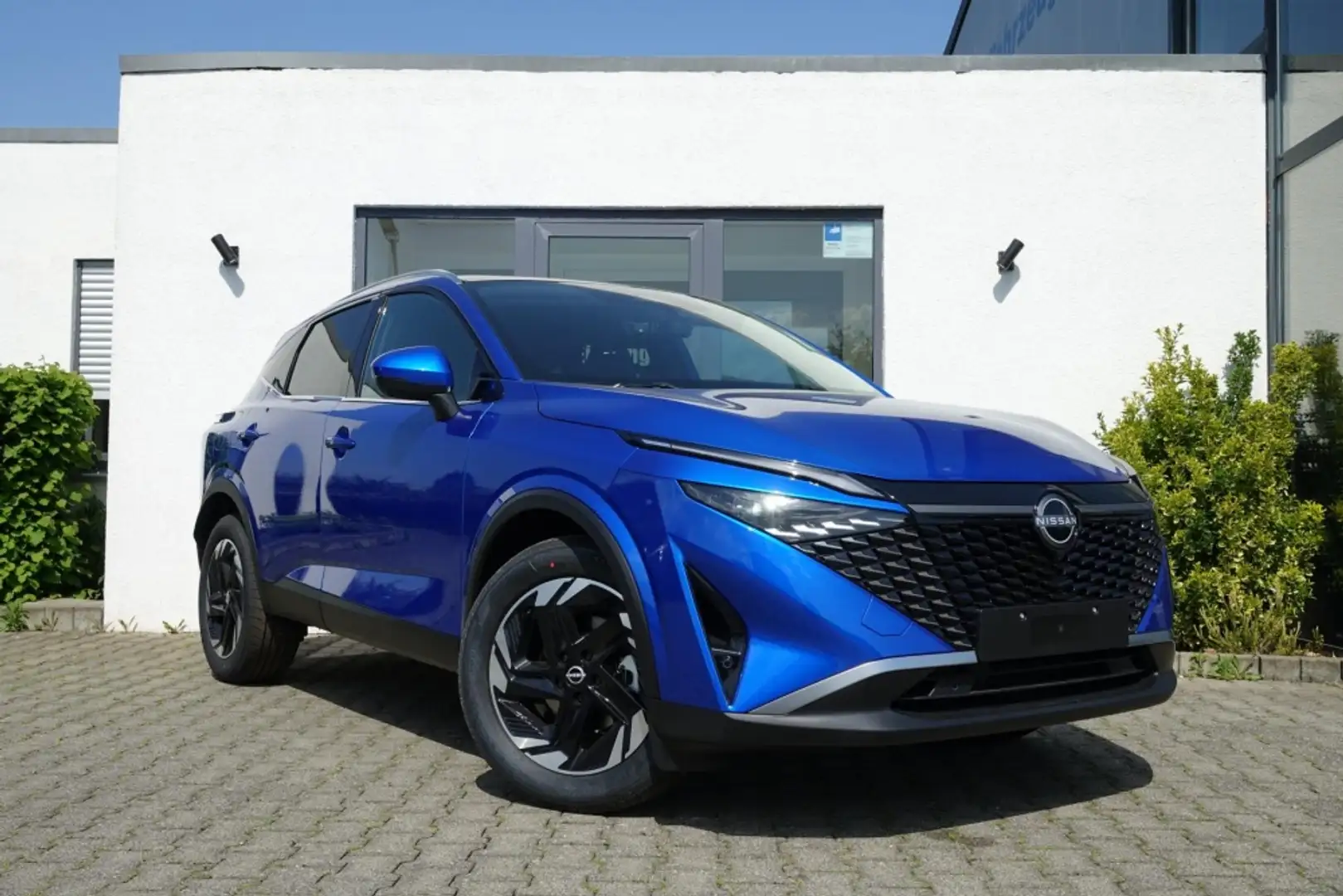 Nissan Qashqai N-Connecta Xtronic +Panod. +Winter Paket Blue - 1