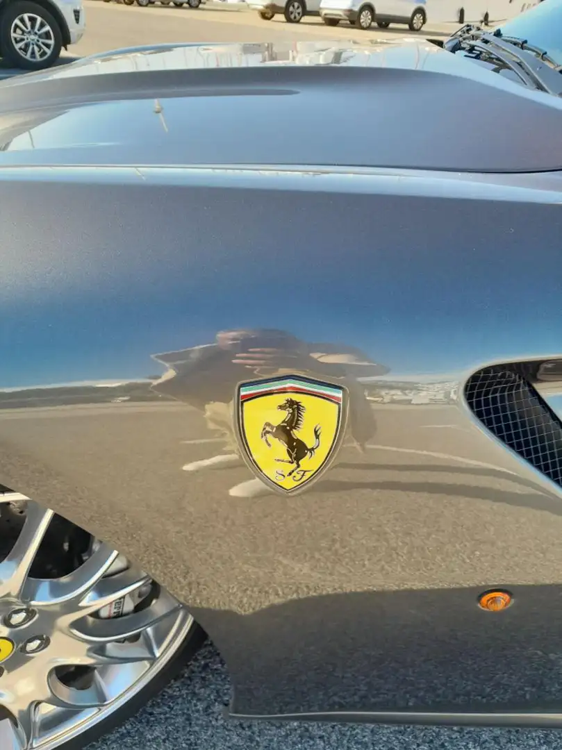 Ferrari 599 GTB Fiorano F1 Grigio - 1