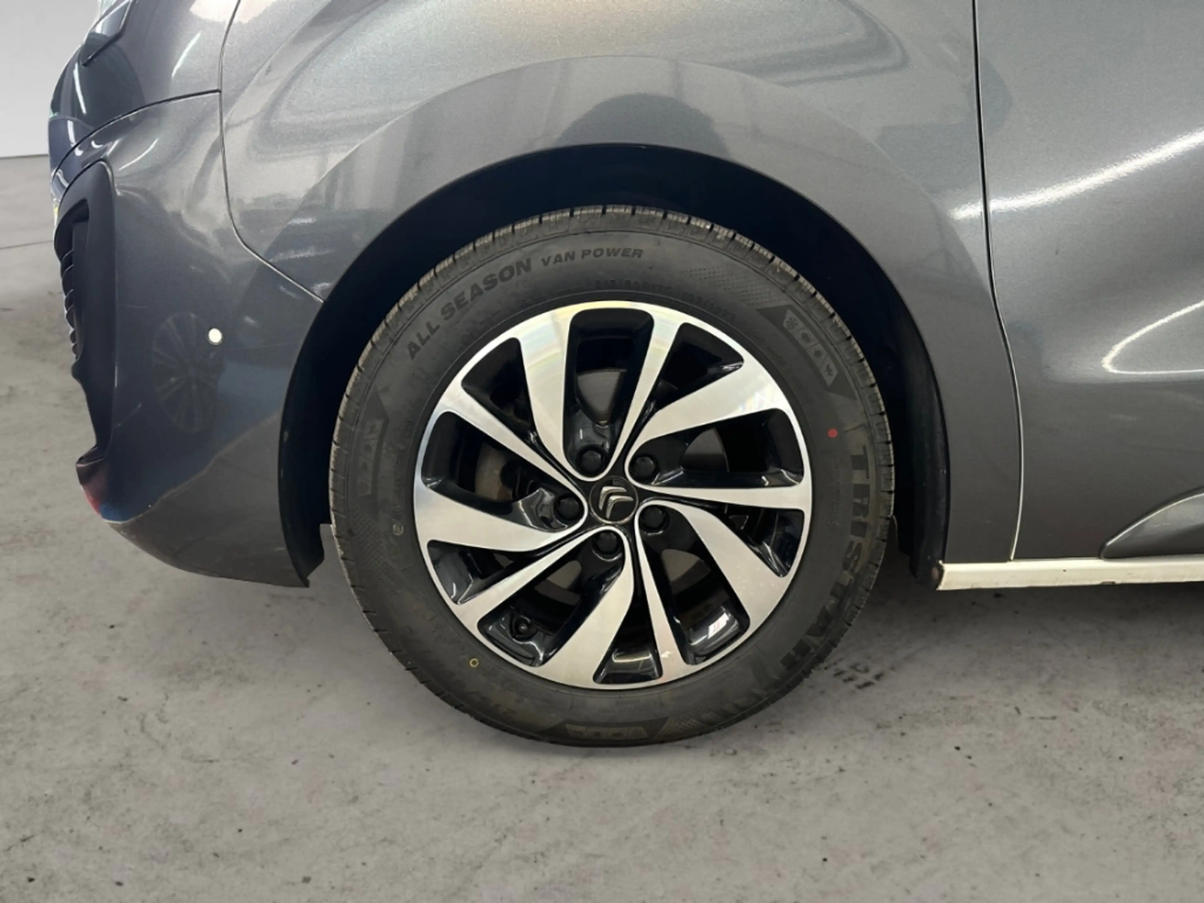 Citroen Spacetourer Business Lounge M AUTOMATIK ALLWETTER NAV PANODACH — photo 15