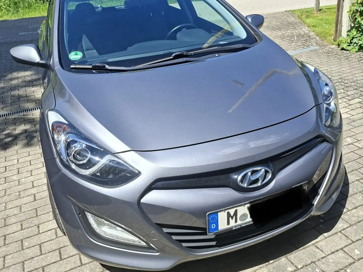 Hyundai i30 i30cw 1.6 Fifa World Cup Edition Grau - 1