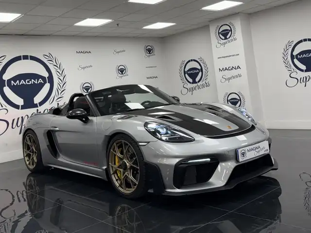 Porsche 718 Spyder RS PDK