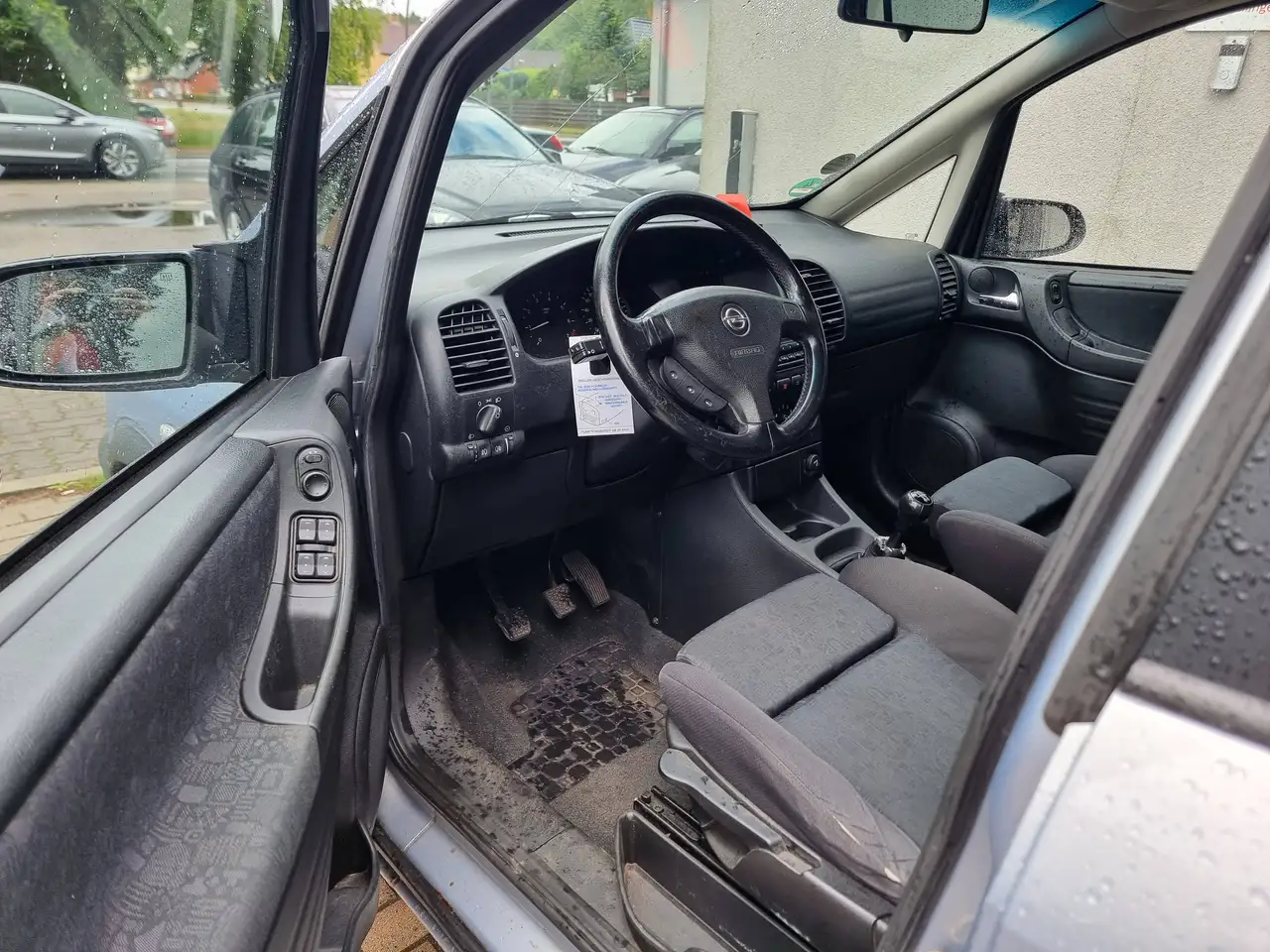 Opel Zafira 1.8 16V Elegance, foto 9