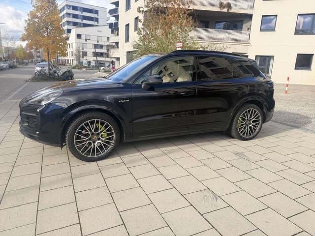 Imagine Porsche Cayenne E-Hybrid Tiptronic