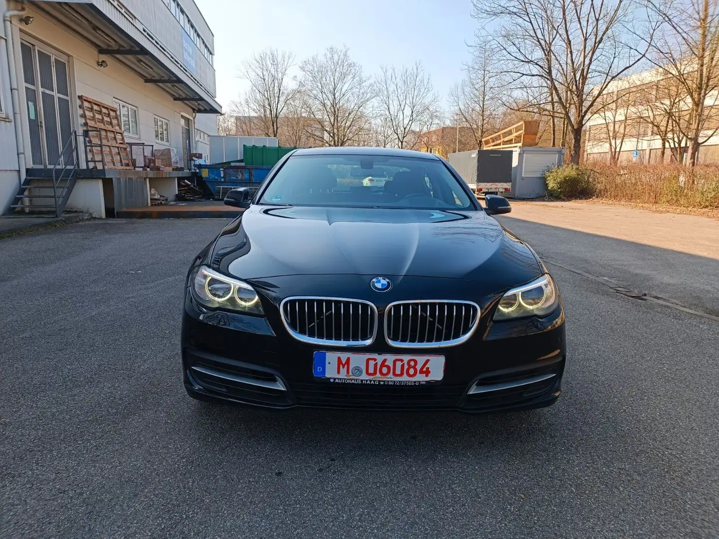 BMW 518 d - 1.Hand - Head Up - Standheizung - Top Schwarz - 2
