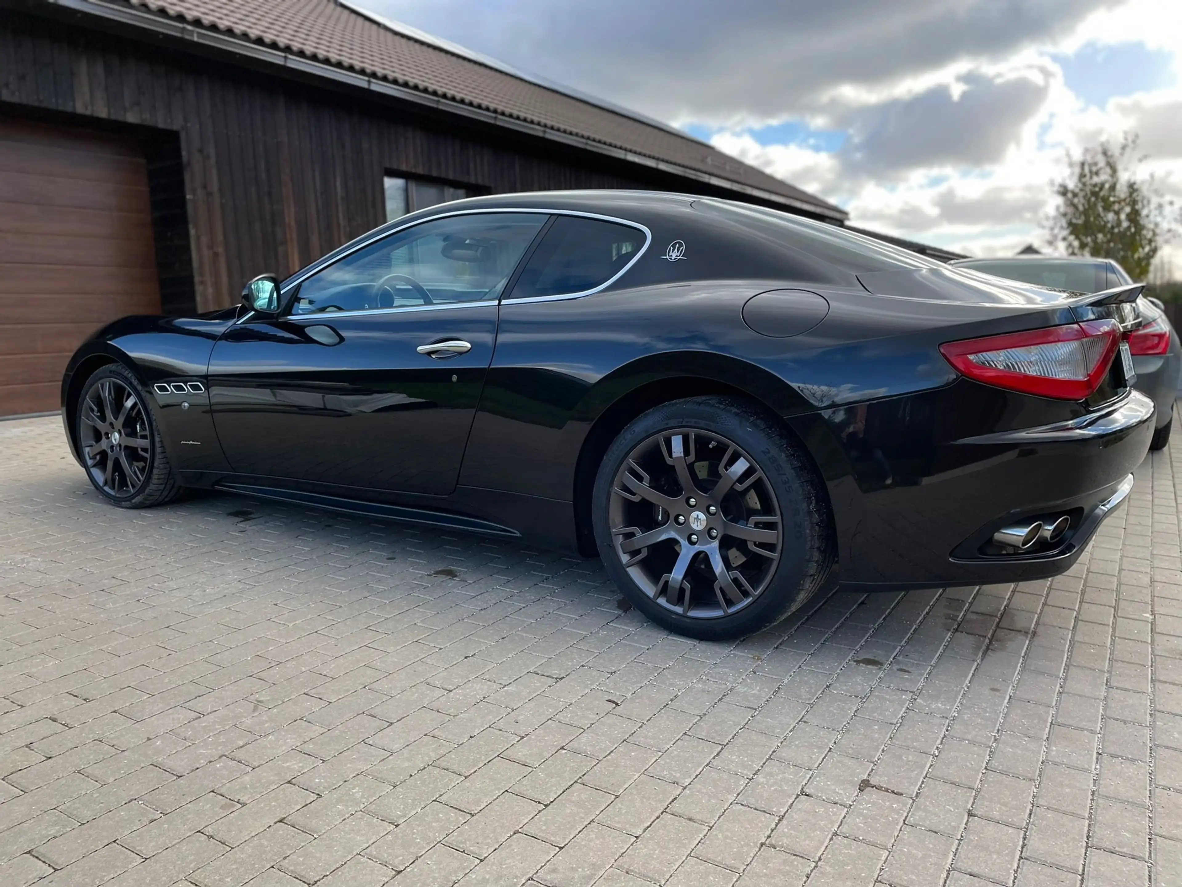 Maserati GranTurismo S Automatik — photo 4